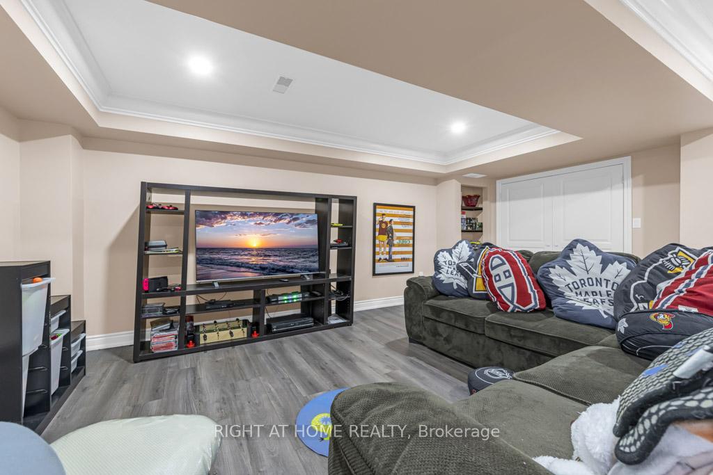 Photo 25 of Unit 127, 127 Oakhaven Place, Hamilton, Meadowlands — HOMEH