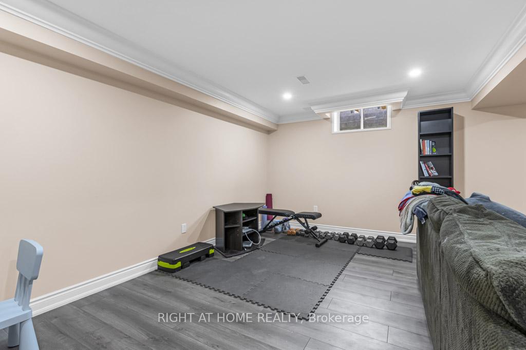 Photo 27 of Unit 127, 127 Oakhaven Place, Hamilton, Meadowlands — HOMEH