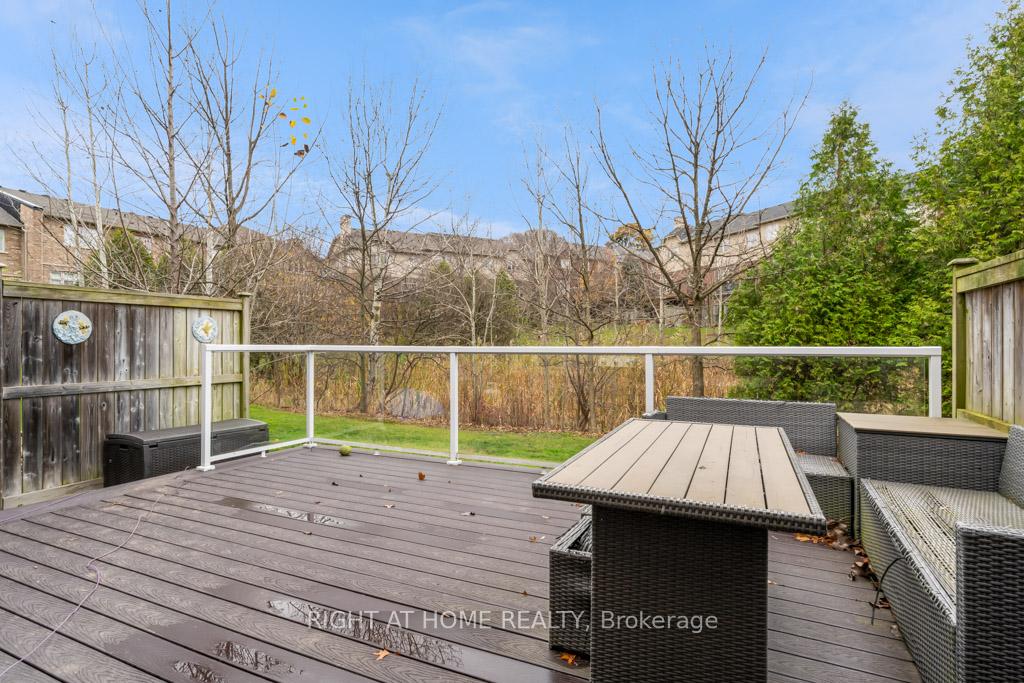 Photo 28 of Unit 127, 127 Oakhaven Place, Hamilton, Meadowlands — HOMEH