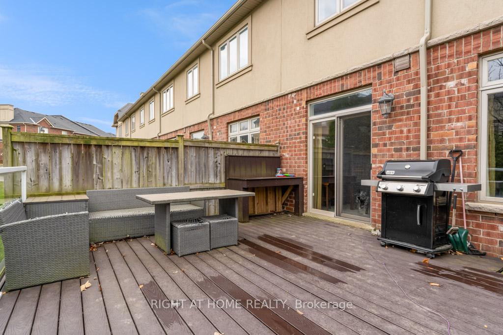 Photo 29 of Unit 127, 127 Oakhaven Place, Hamilton, Meadowlands — HOMEH