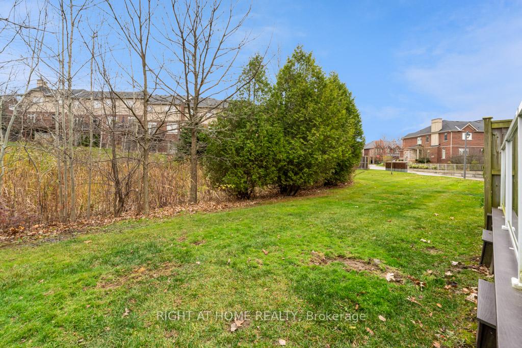 Photo 30 of Unit 127, 127 Oakhaven Place, Hamilton, Meadowlands — HOMEH
