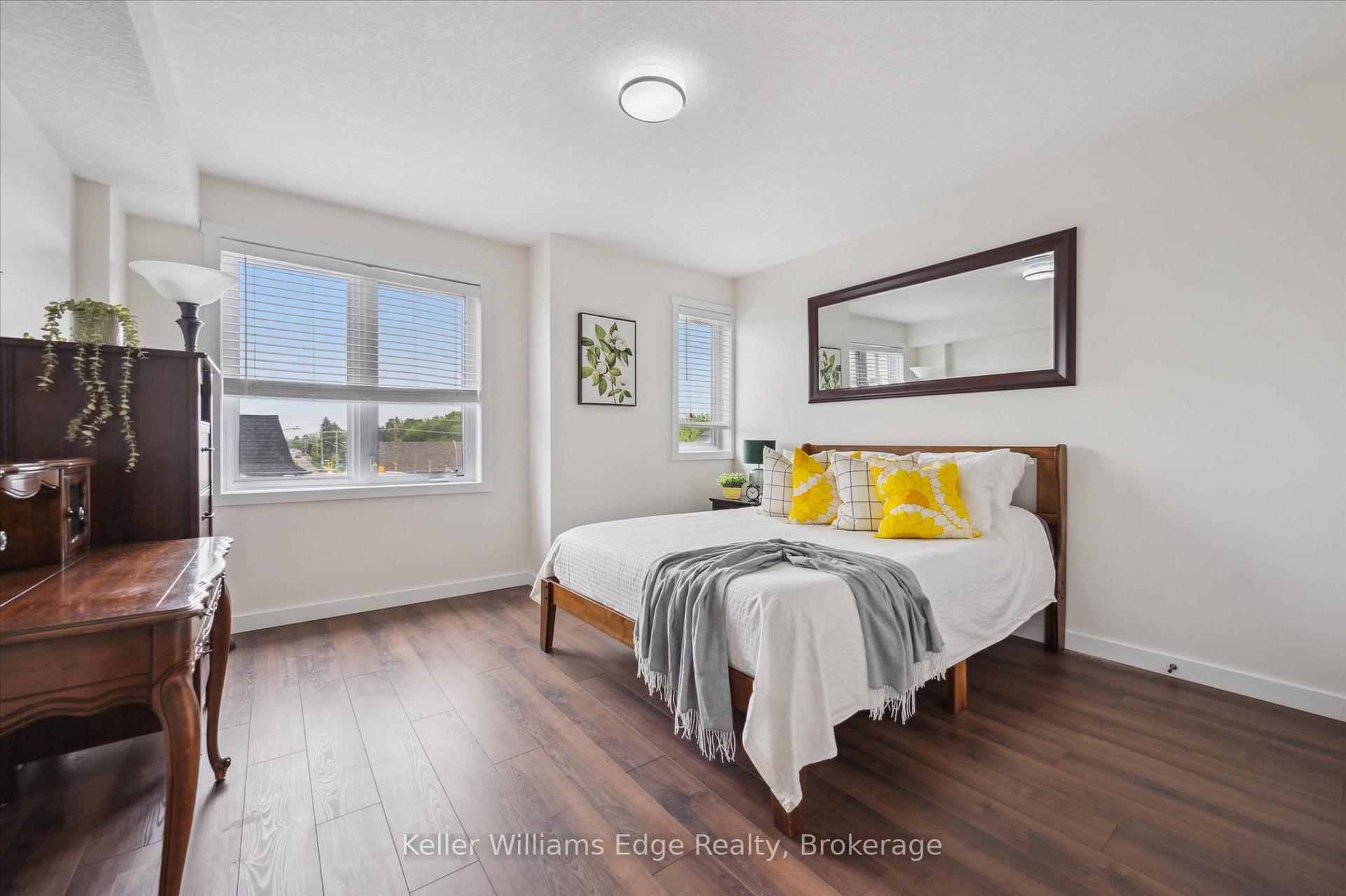 Photo 13 of Unit 2, 487 East Avenue E, Kitchener — HOMEH