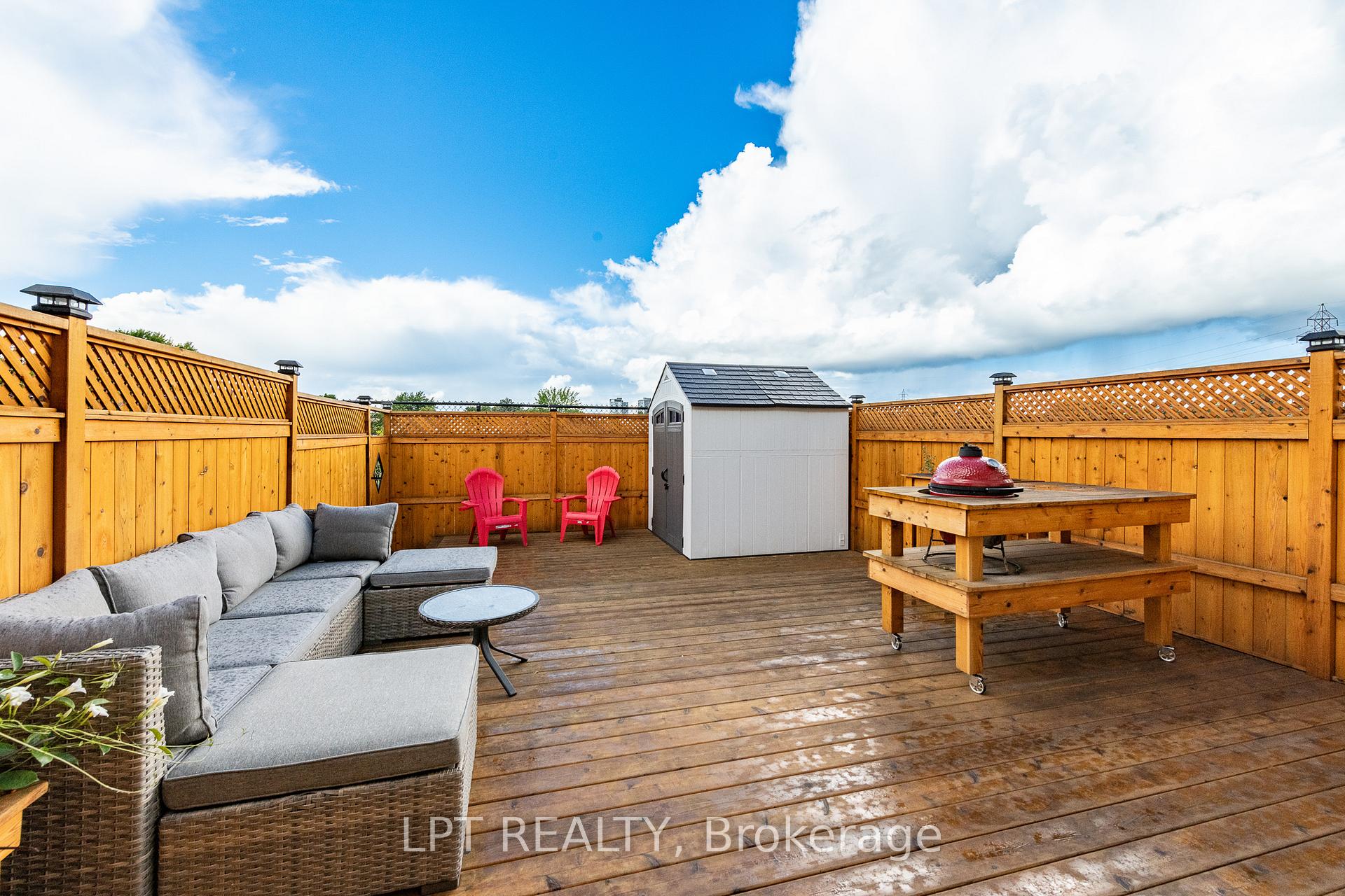 Photo 19 of 950 Torovin Private, Ottawa, Pineview — HOMEH