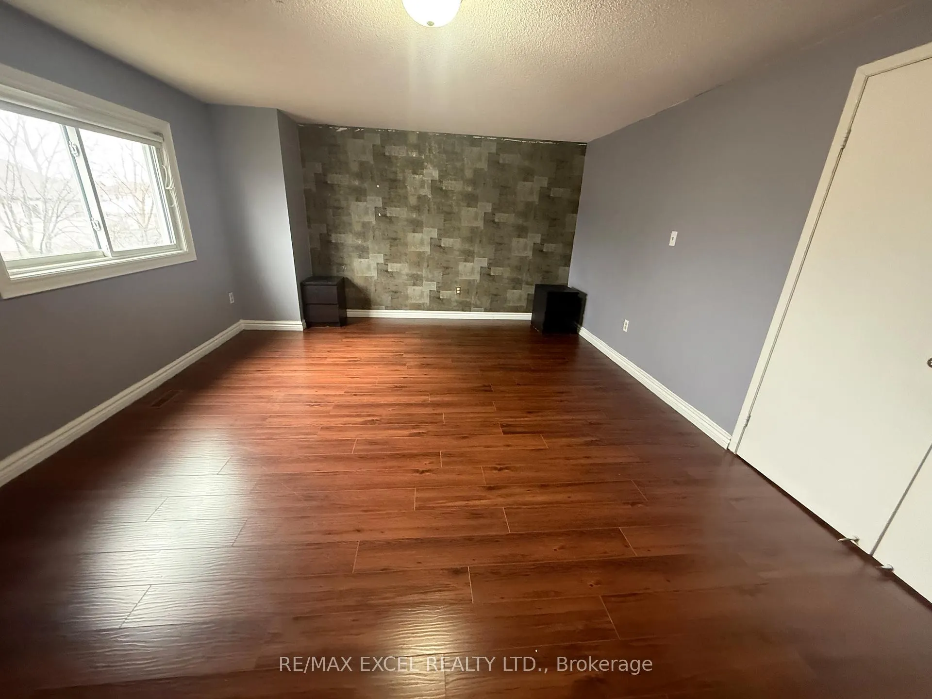 Photo 9 of 18 Ducatel Crescent, Ajax, Central — HOMEH