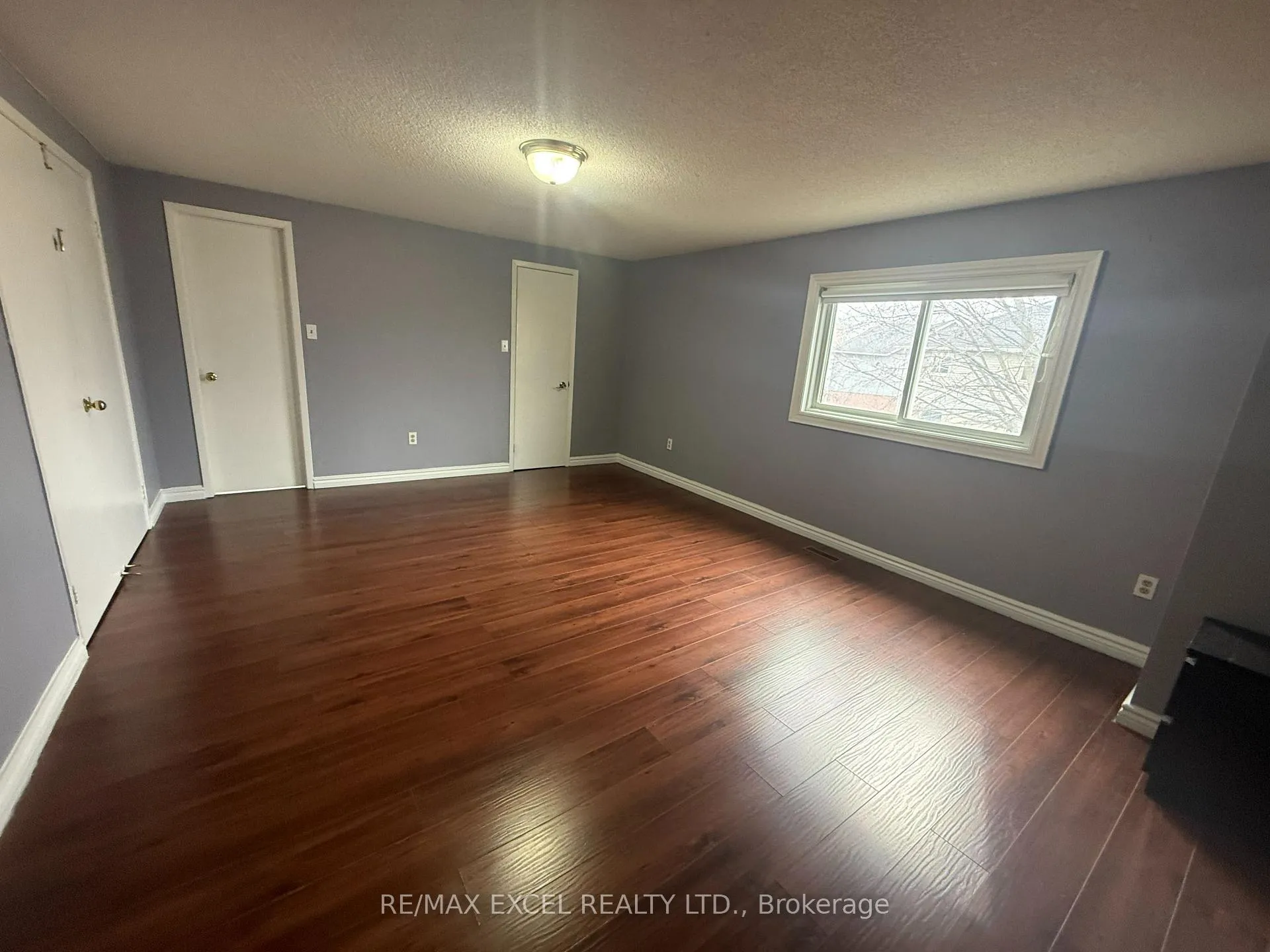 Photo 10 of 18 Ducatel Crescent, Ajax, Central — HOMEH