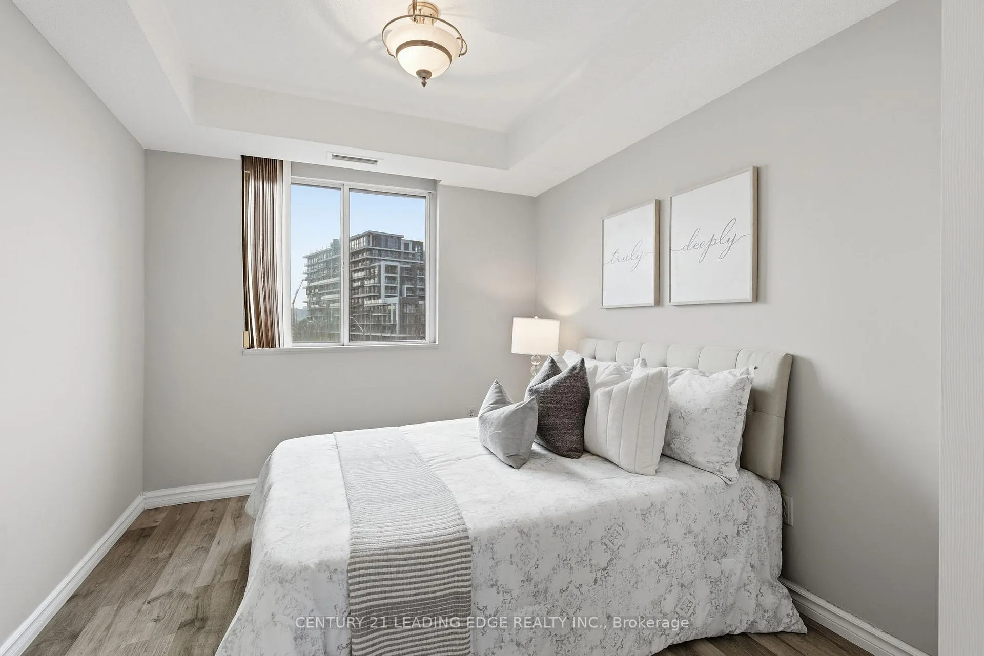 Photo 10 of Unit 407, 301 Frances Avenue, Hamilton, Stoney Creek — HOMEH