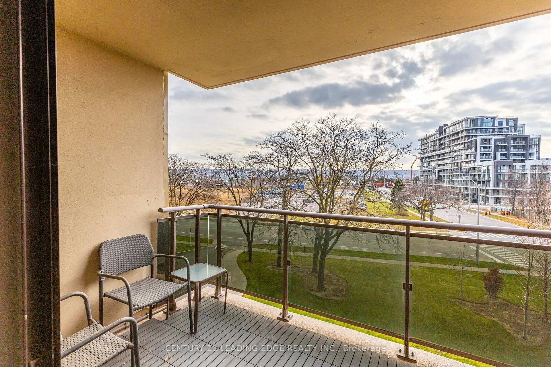 Photo 16 of Unit 407, 301 Frances Avenue, Hamilton, Stoney Creek — HOMEH