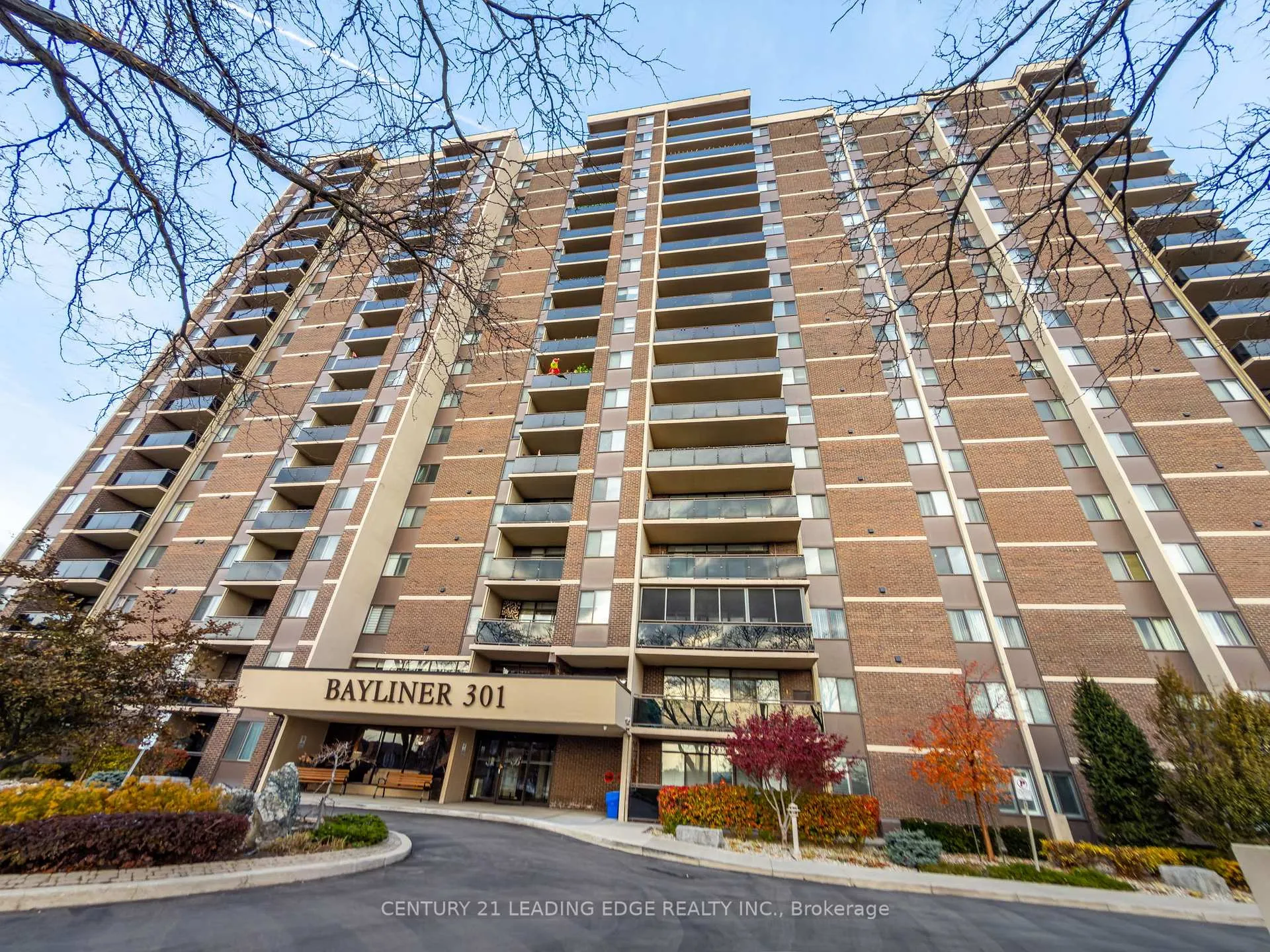 Photo 21 of Unit 407, 301 Frances Avenue, Hamilton, Stoney Creek — HOMEH