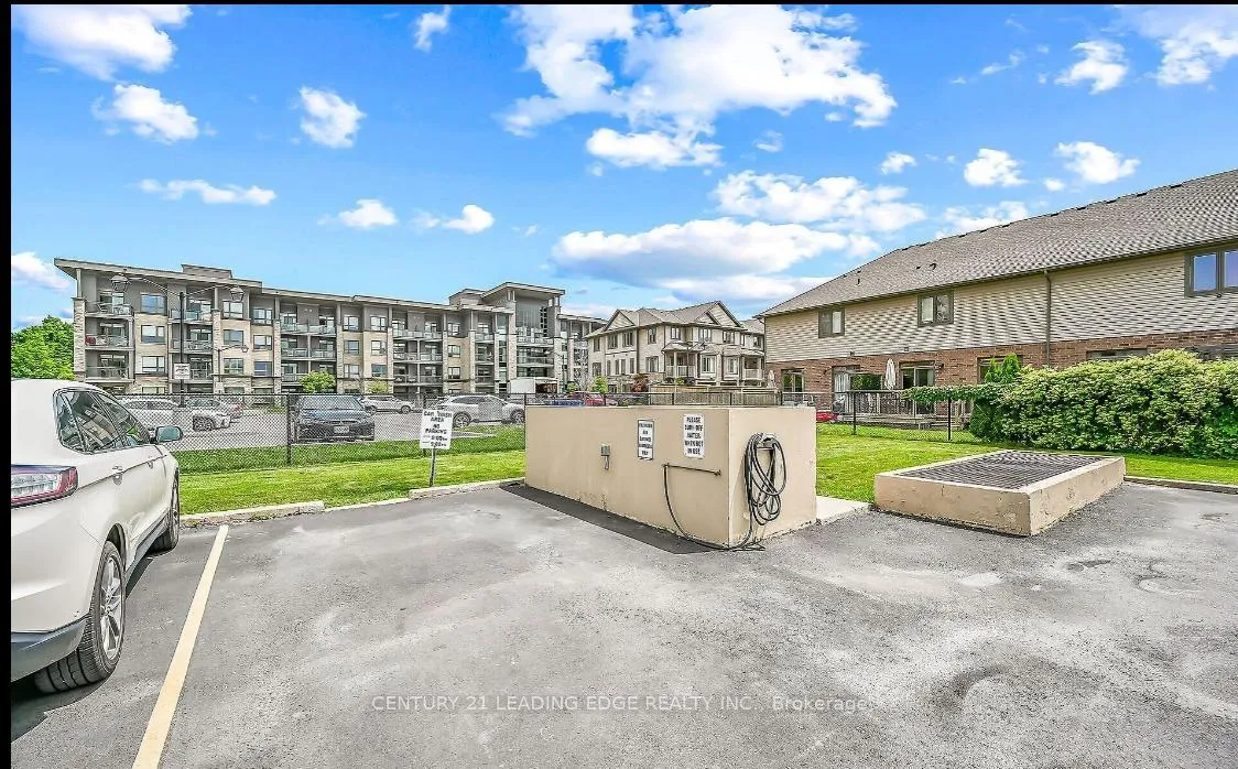 Photo 30 of Unit 407, 301 Frances Avenue, Hamilton, Stoney Creek — HOMEH