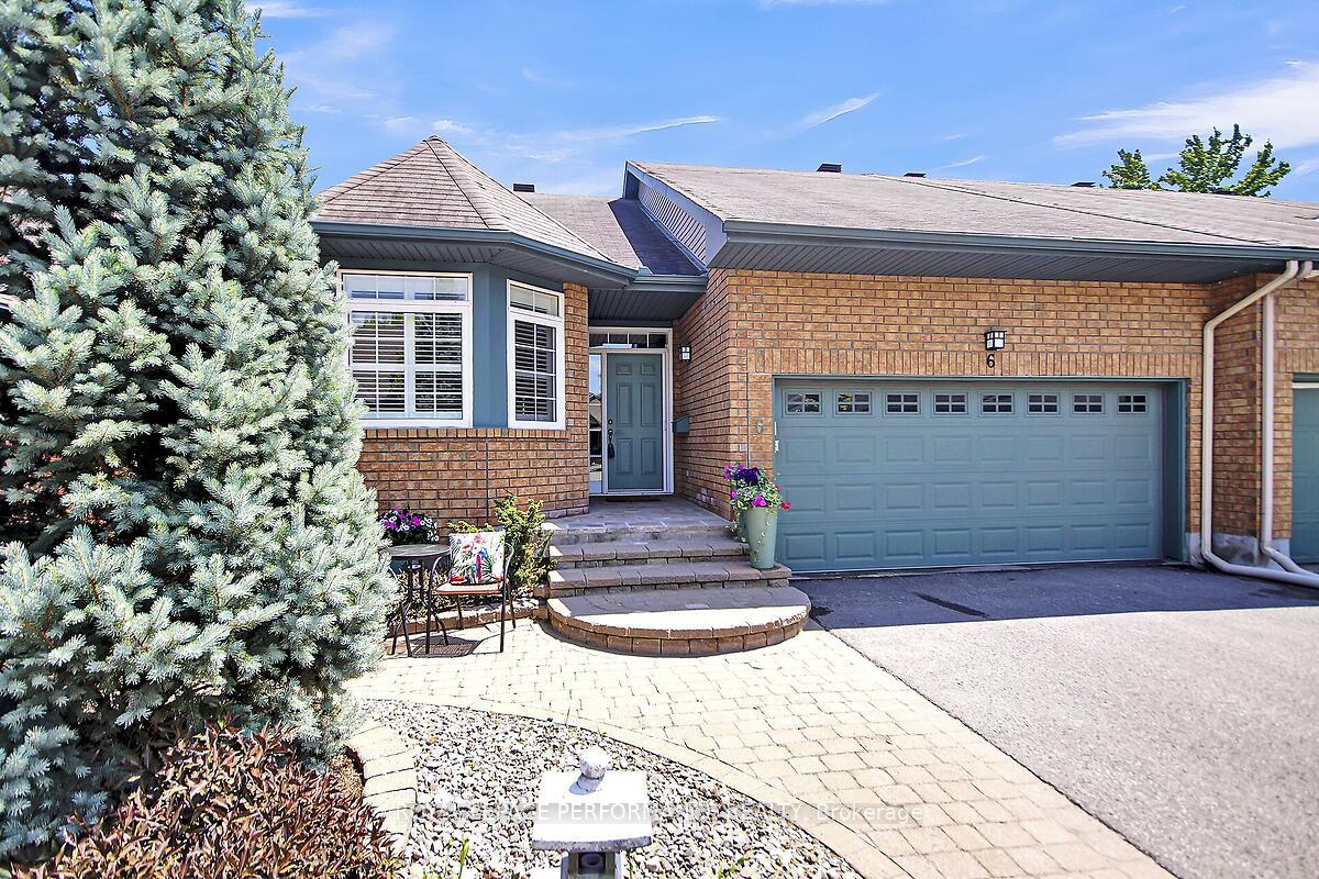 Photo 1 of 6 Briardale Crescent, Ottawa, City View/Skyline/Fisher Heights/Parkwood Hills — HOMEH