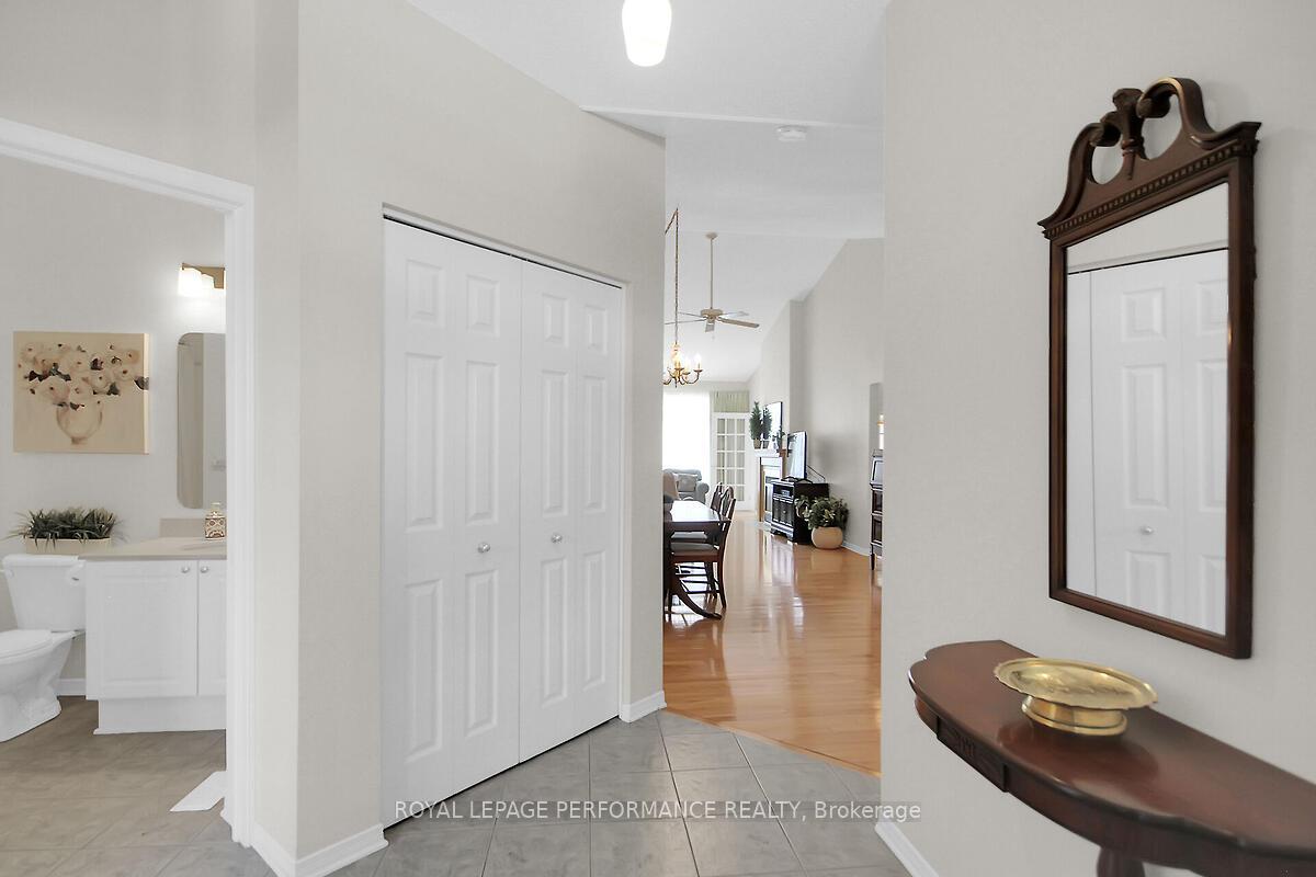 Photo 3 of 6 Briardale Crescent, Ottawa, City View/Skyline/Fisher Heights/Parkwood Hills — HOMEH
