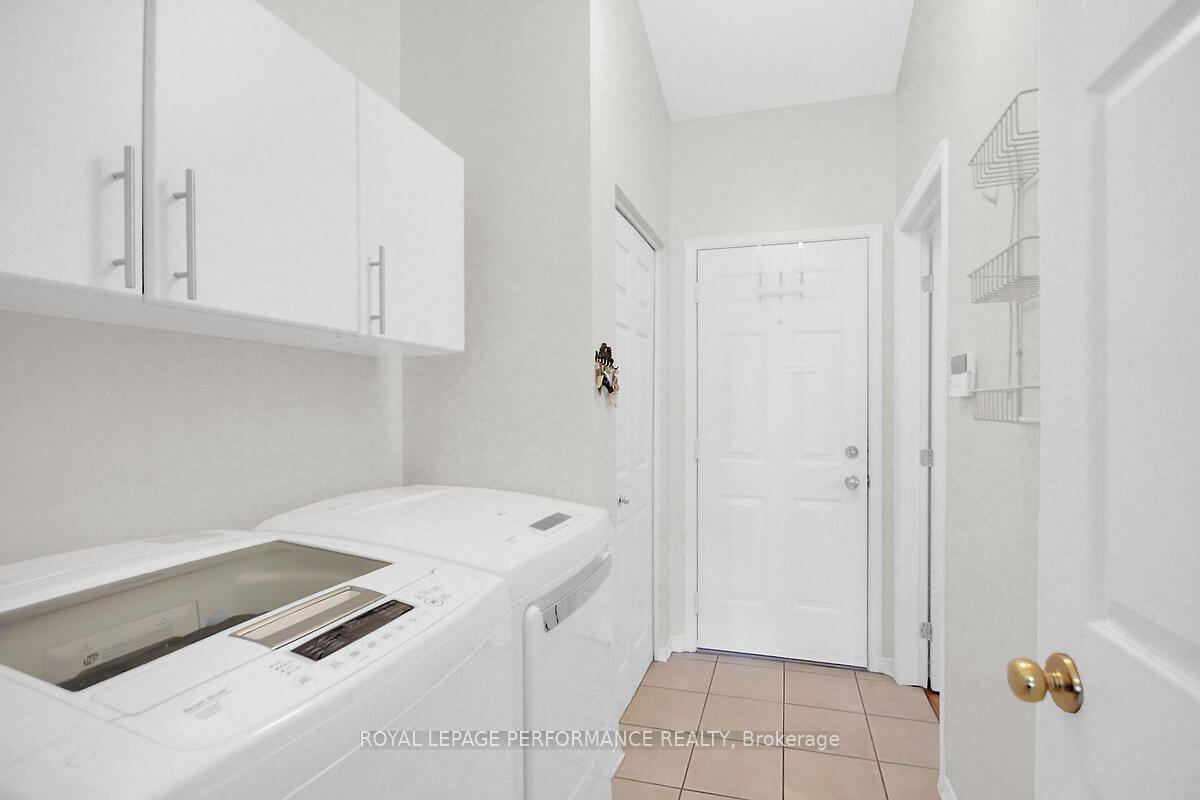 Photo 20 of 6 Briardale Crescent, Ottawa, City View/Skyline/Fisher Heights/Parkwood Hills — HOMEH