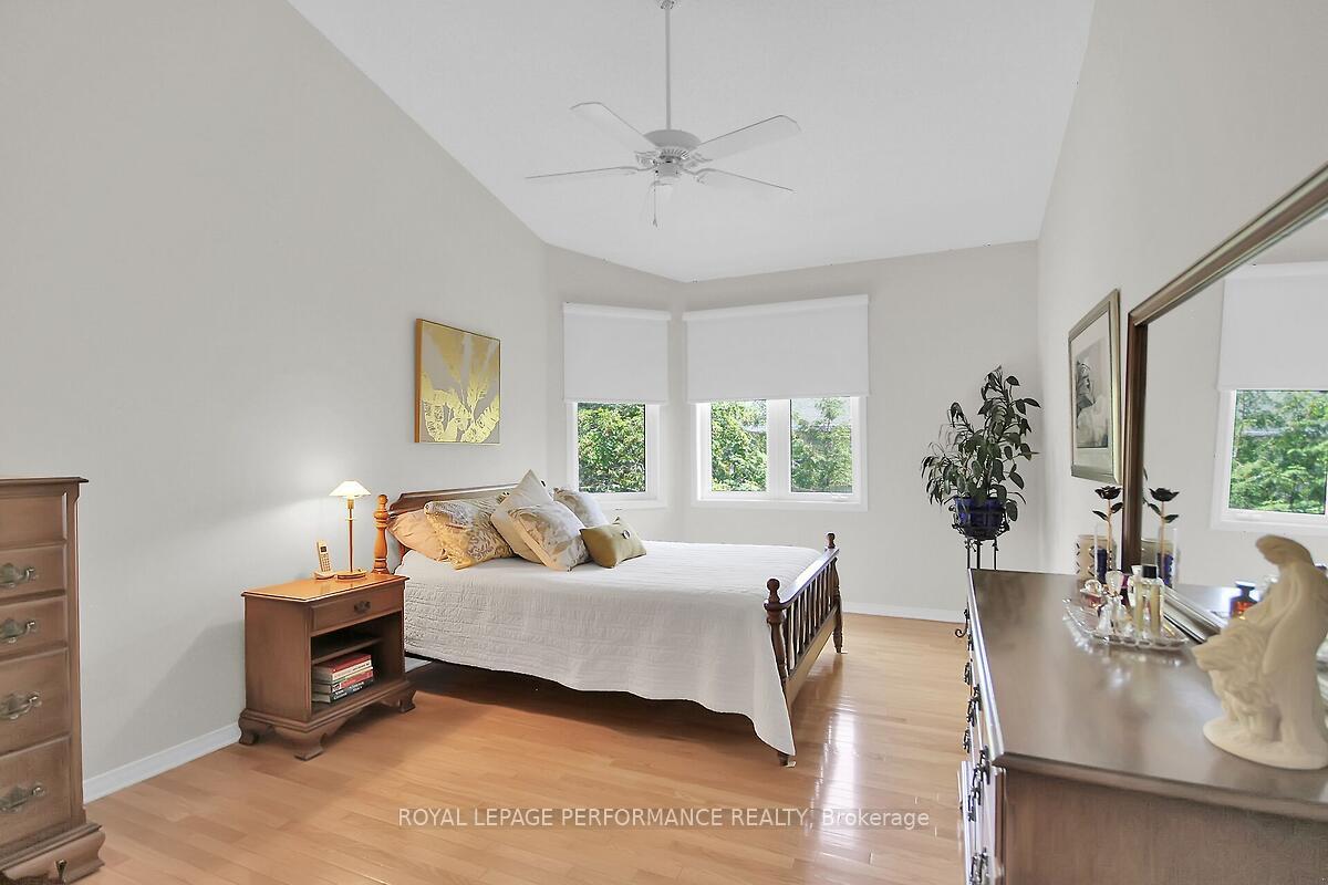 Photo 21 of 6 Briardale Crescent, Ottawa, City View/Skyline/Fisher Heights/Parkwood Hills — HOMEH