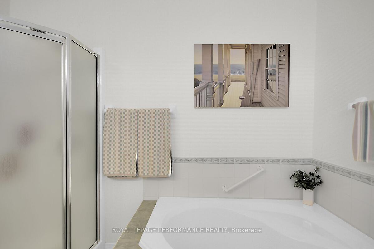 Photo 28 of 6 Briardale Crescent, Ottawa, City View/Skyline/Fisher Heights/Parkwood Hills — HOMEH