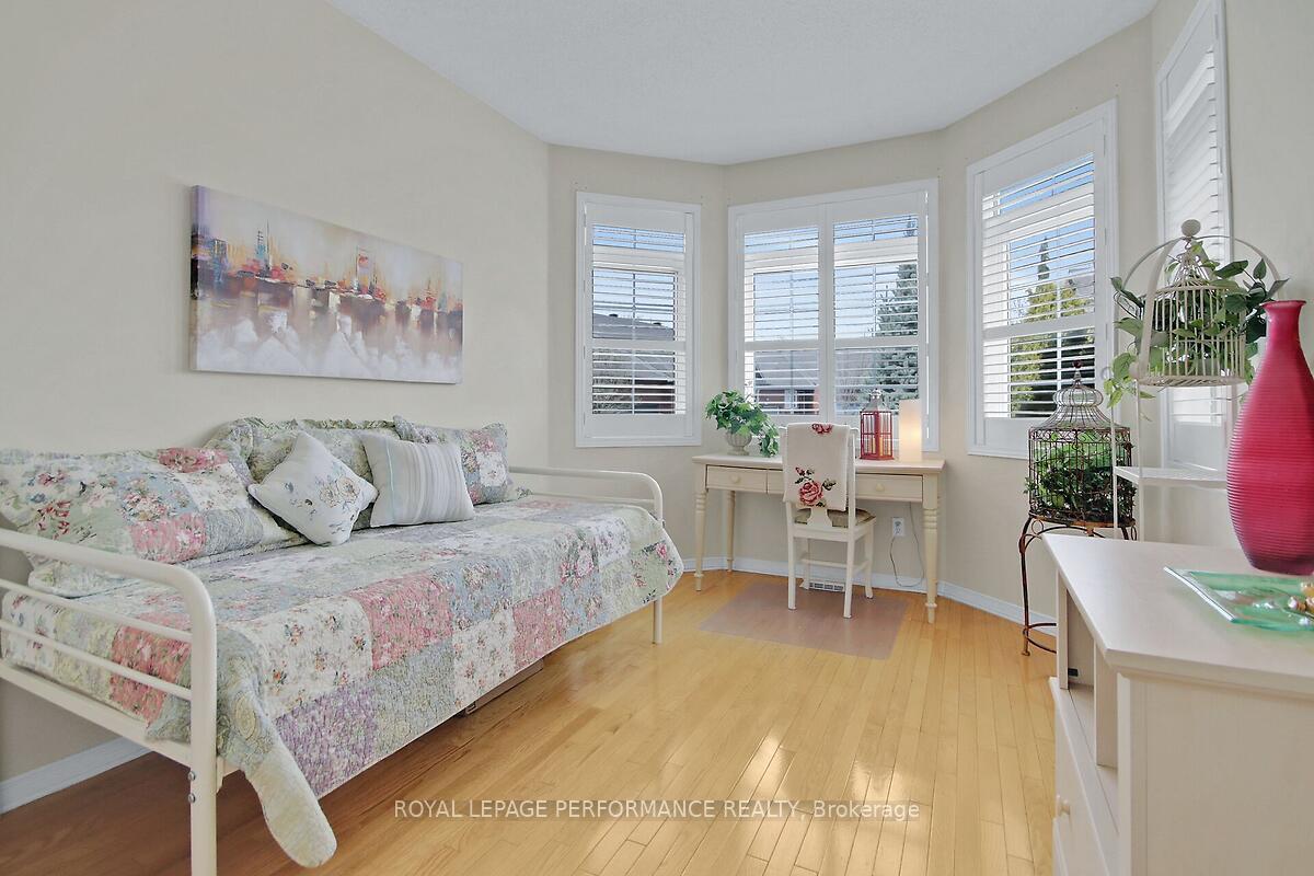 Photo 31 of 6 Briardale Crescent, Ottawa, City View/Skyline/Fisher Heights/Parkwood Hills — HOMEH