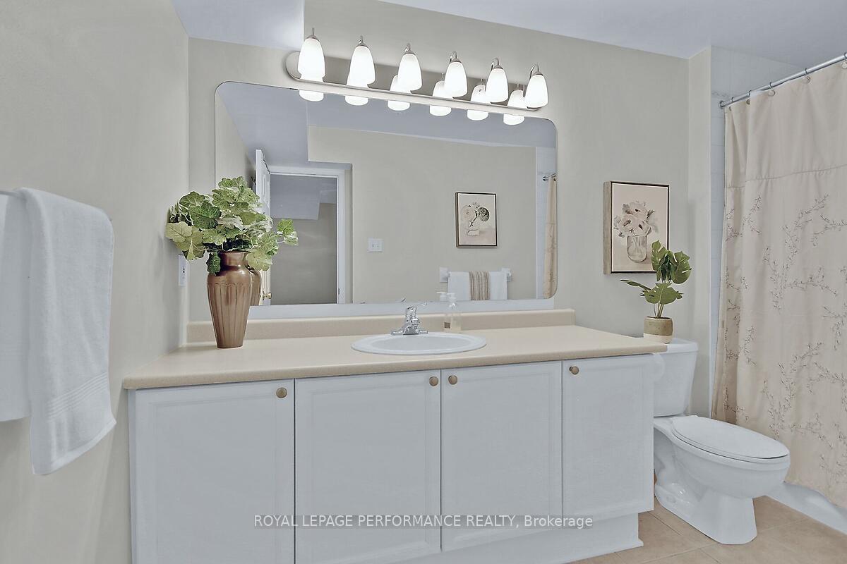Photo 37 of 6 Briardale Crescent, Ottawa, City View/Skyline/Fisher Heights/Parkwood Hills — HOMEH