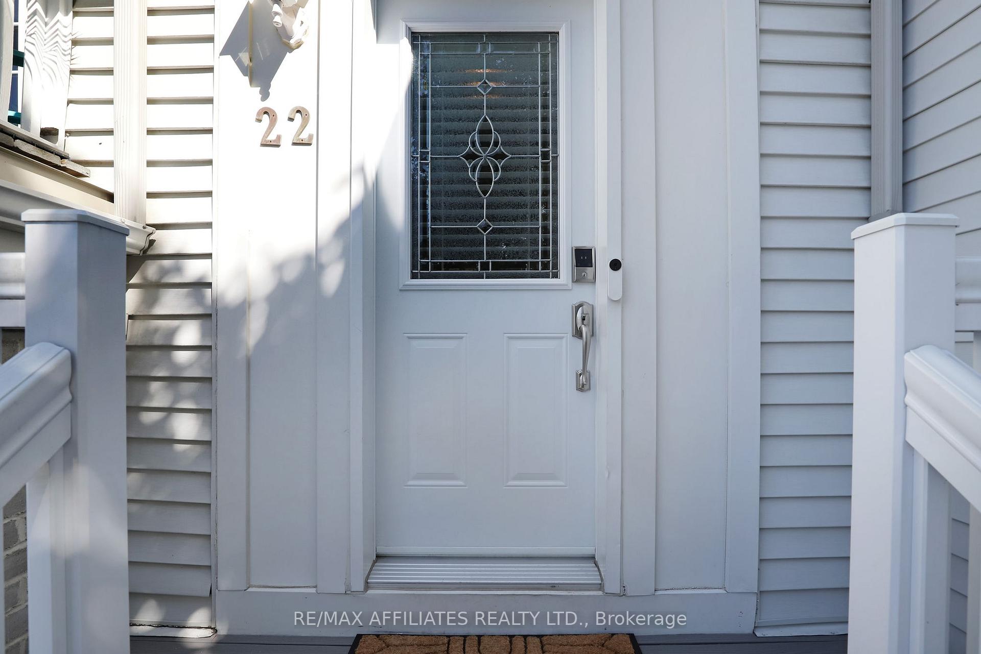 Photo 8 of 22 Castlegreen Private, Ottawa, Hunt Club Park/Greenboro — HOMEH