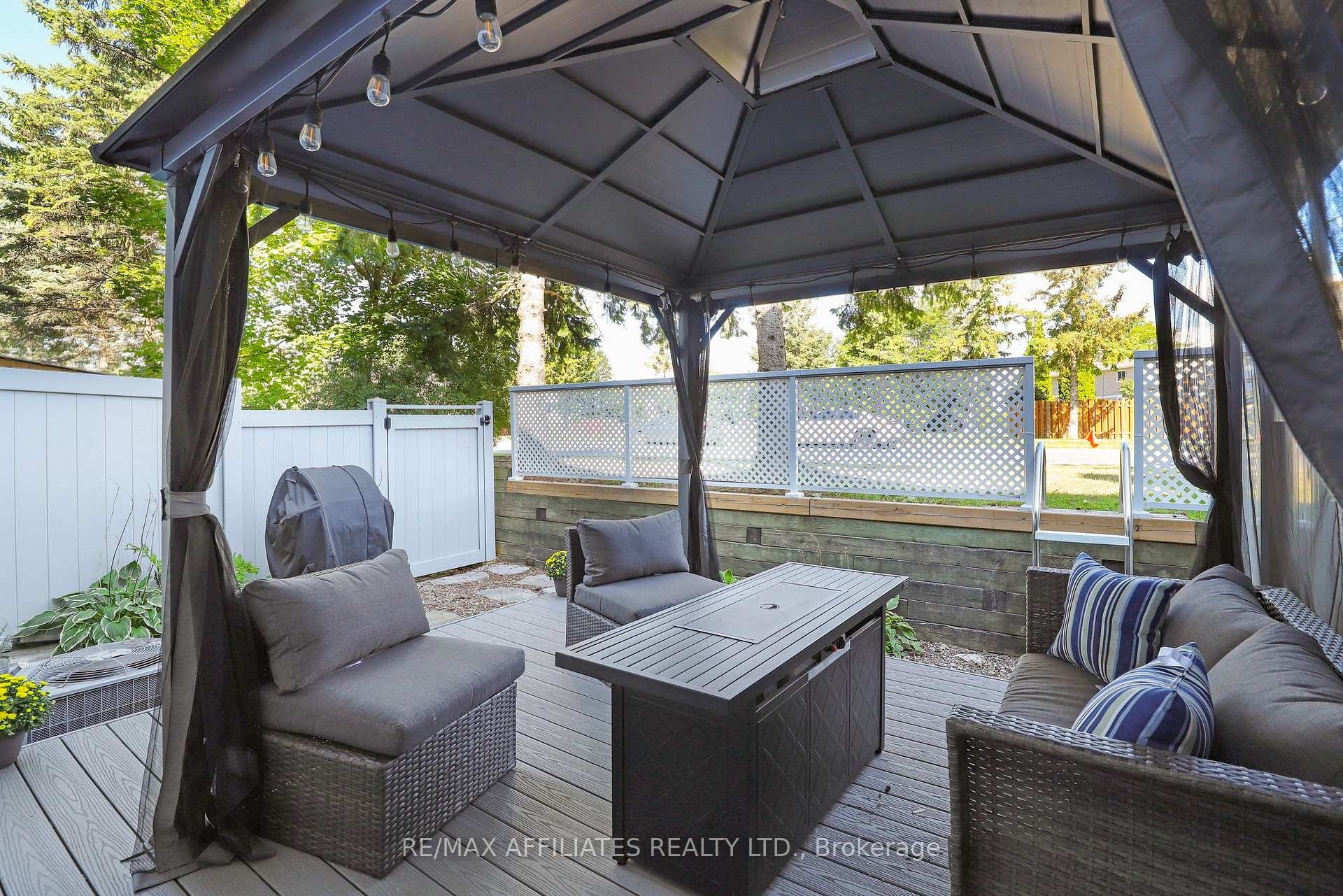 Photo 31 of 22 Castlegreen Private, Ottawa, Hunt Club Park/Greenboro — HOMEH