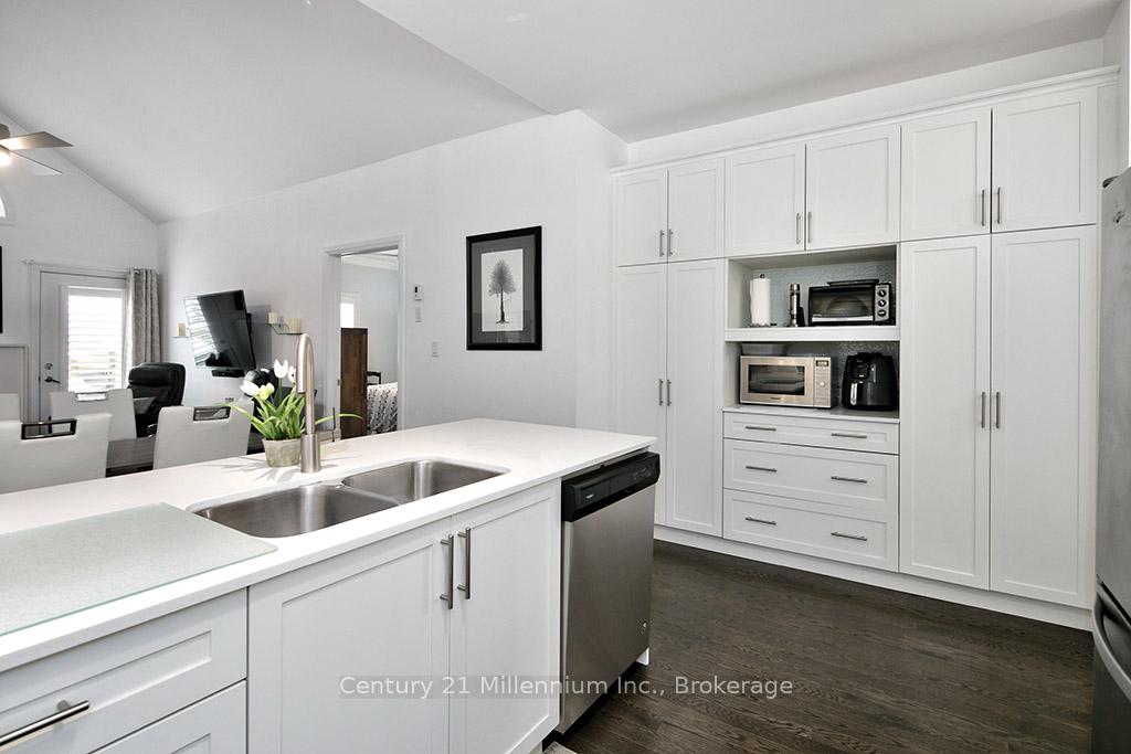 Photo 10 of Unit 29, 26 Kari Crescent, Collingwood — HOMEH