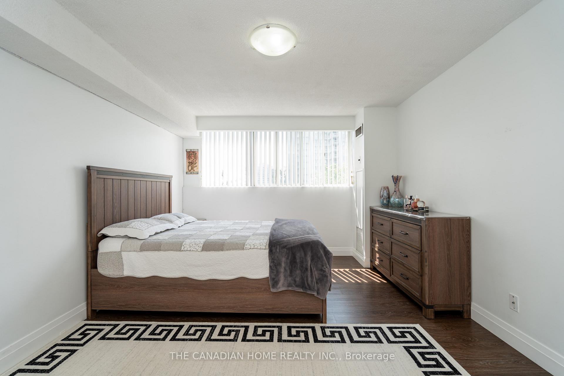 Photo 20 of Unit 607, 3695 Kaneff Crescent, Mississauga, Mississauga Valleys — HOMEH