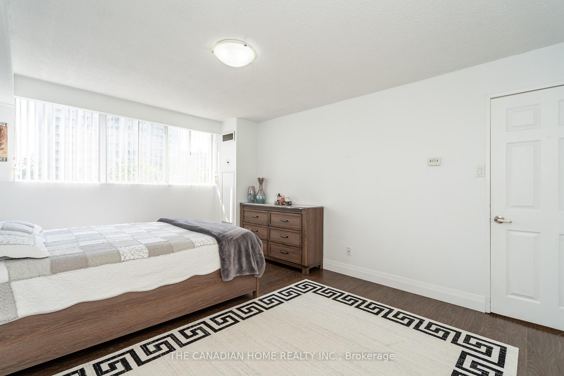 Photo 27 of Unit 607, 3695 Kaneff Crescent, Mississauga, Mississauga Valleys — HOMEH