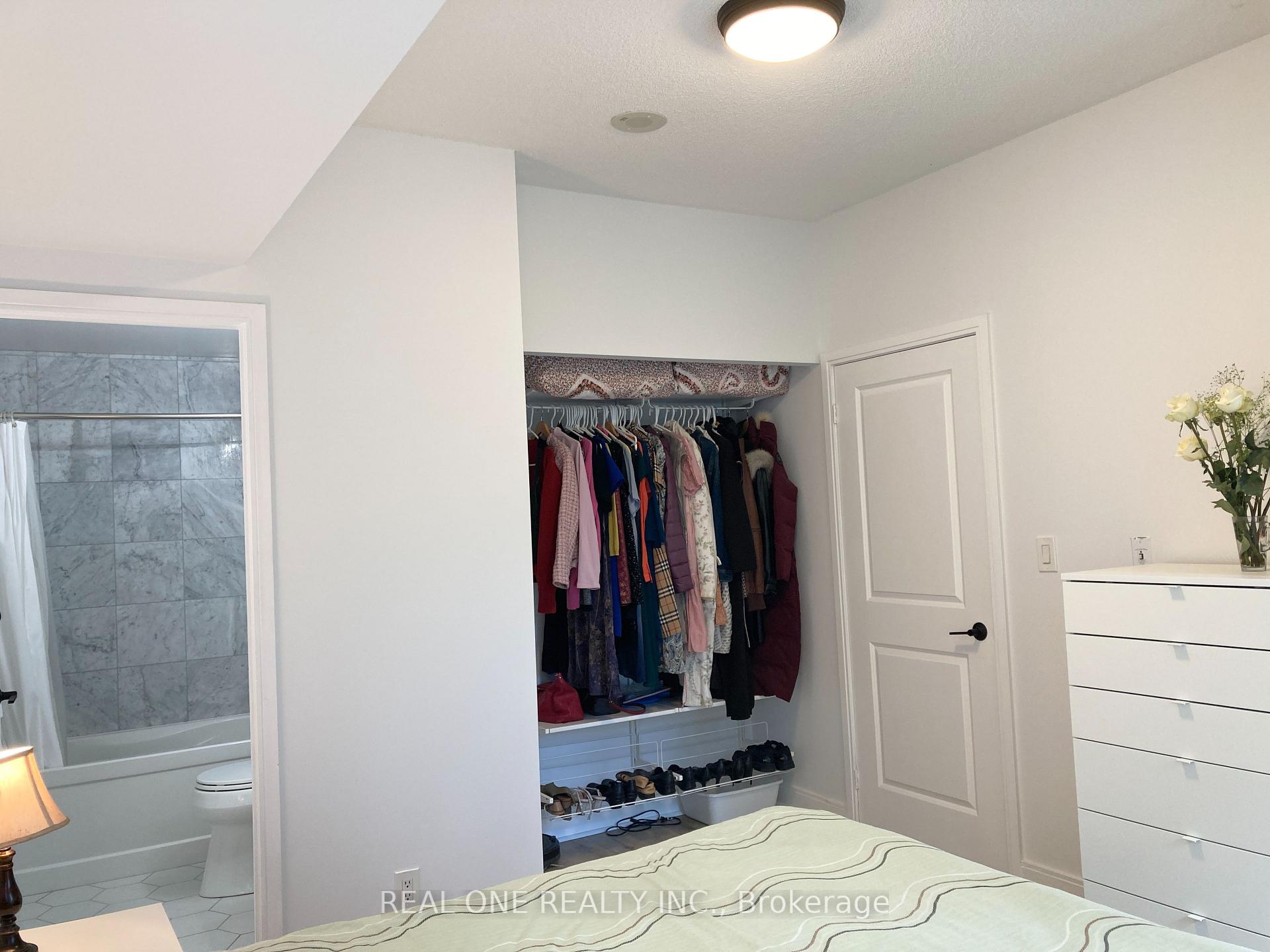Photo 12 of Unit 405, 50 Absolute Avenue, Mississauga, City Centre — HOMEH