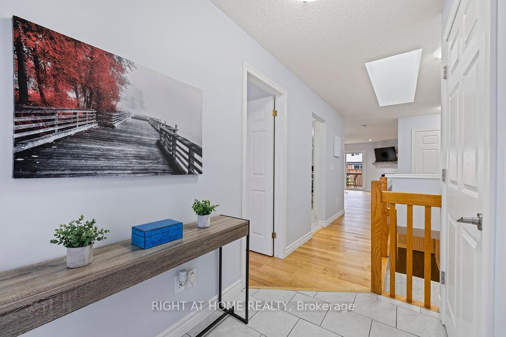 Photo 4 of Unit 9, 810 Golf Links Road, Hamilton, Meadowlands — HOMEH