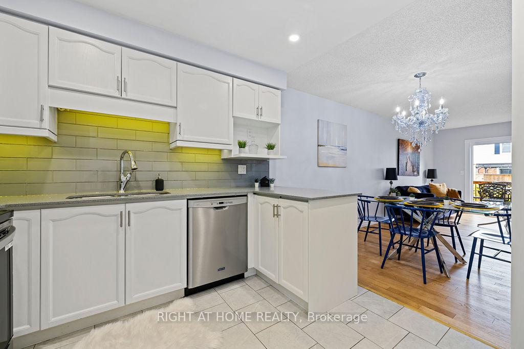 Photo 8 of Unit 9, 810 Golf Links Road, Hamilton, Meadowlands — HOMEH