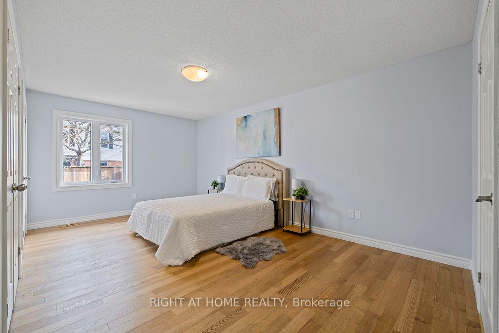 Photo 13 of Unit 9, 810 Golf Links Road, Hamilton, Meadowlands — HOMEH