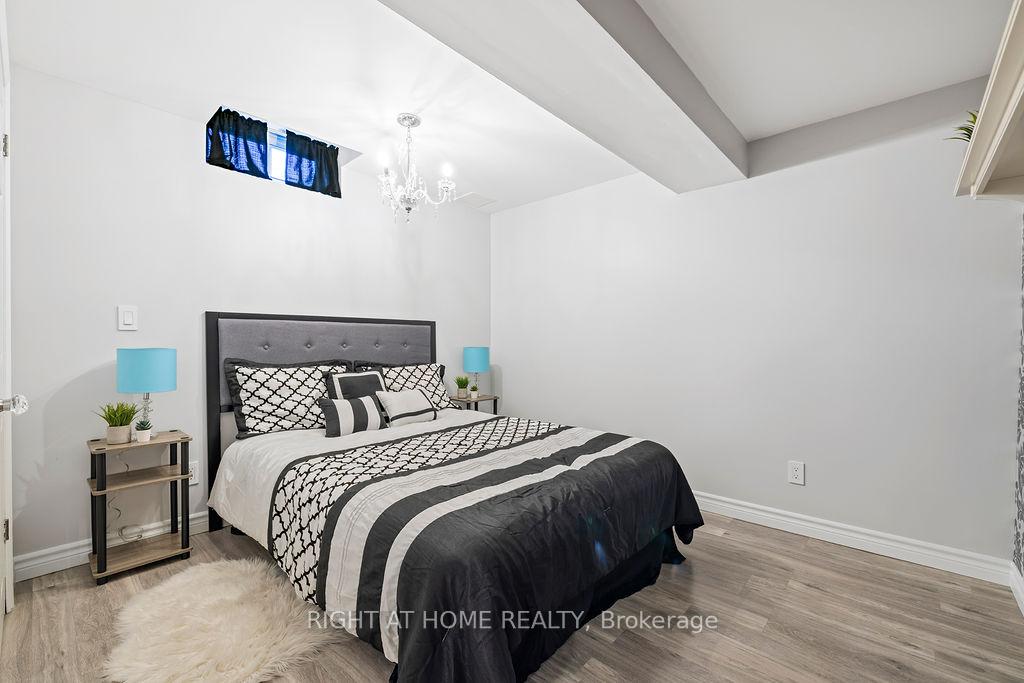 Photo 29 of Unit 9, 810 Golf Links Road, Hamilton, Meadowlands — HOMEH