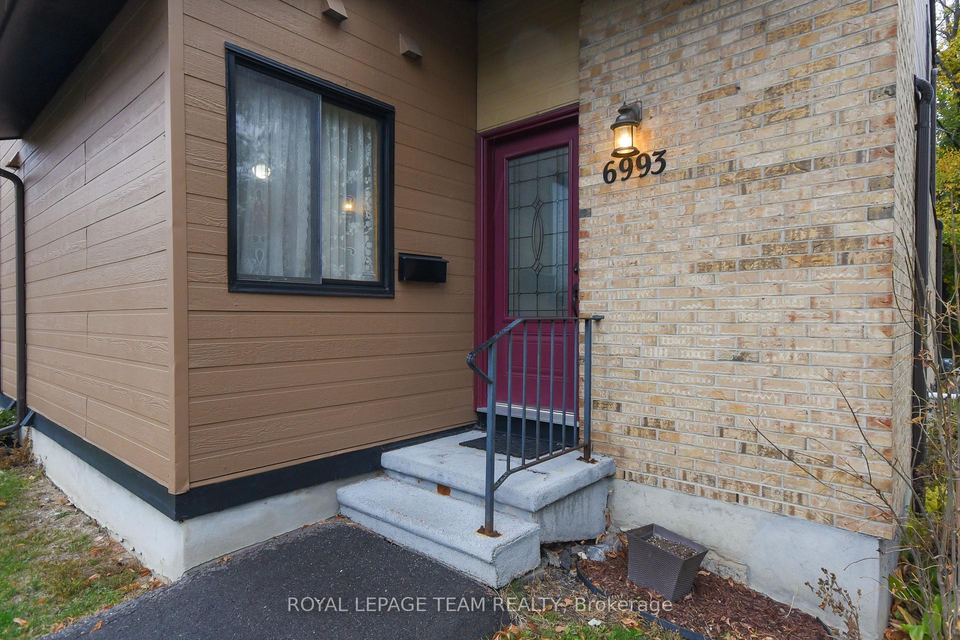 Photo 2 of Unit 34, 6993 Bilberry Drive, Ottawa, Convent Glen North — HOMEH