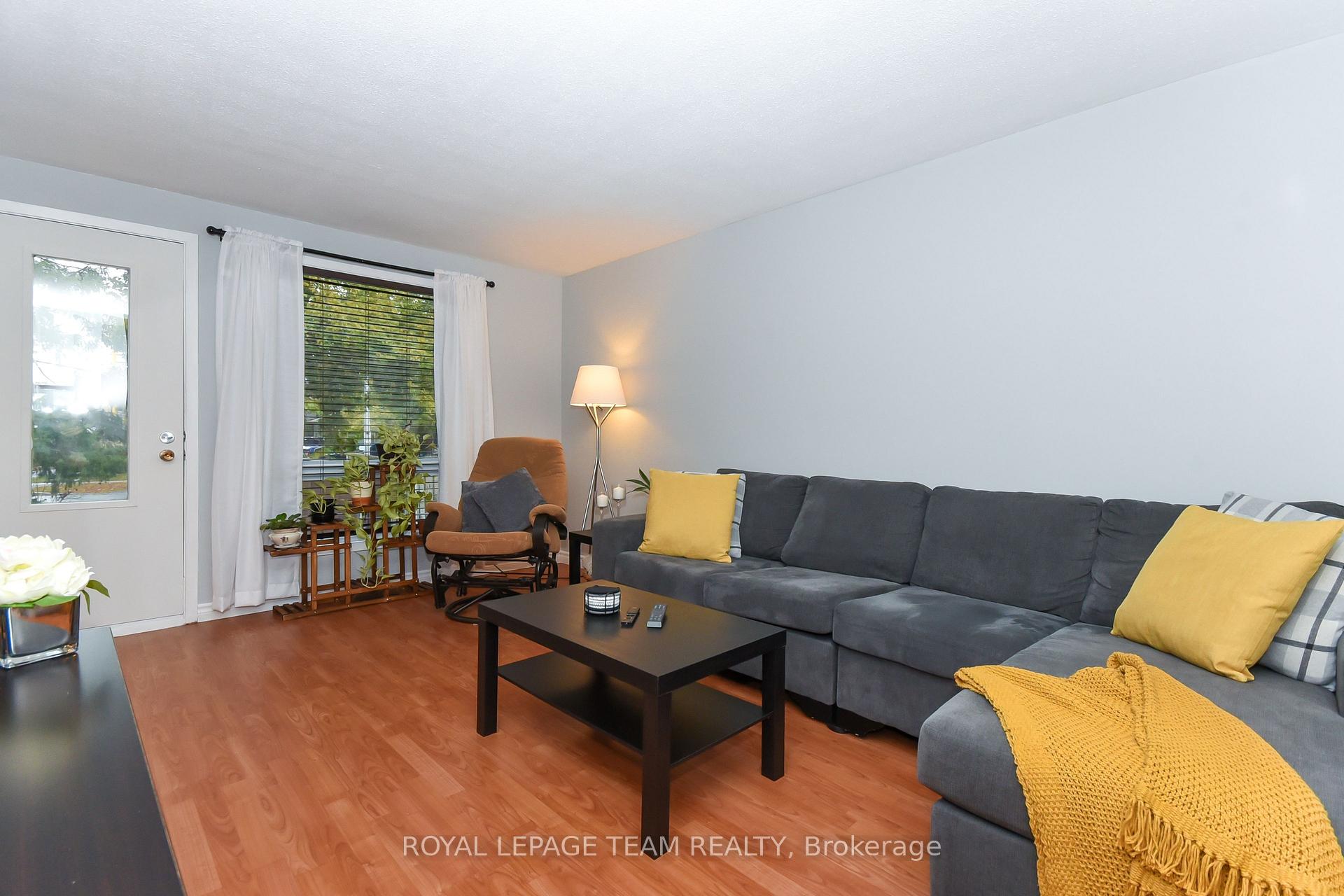 Photo 3 of Unit 34, 6993 Bilberry Drive, Ottawa, Convent Glen North — HOMEH