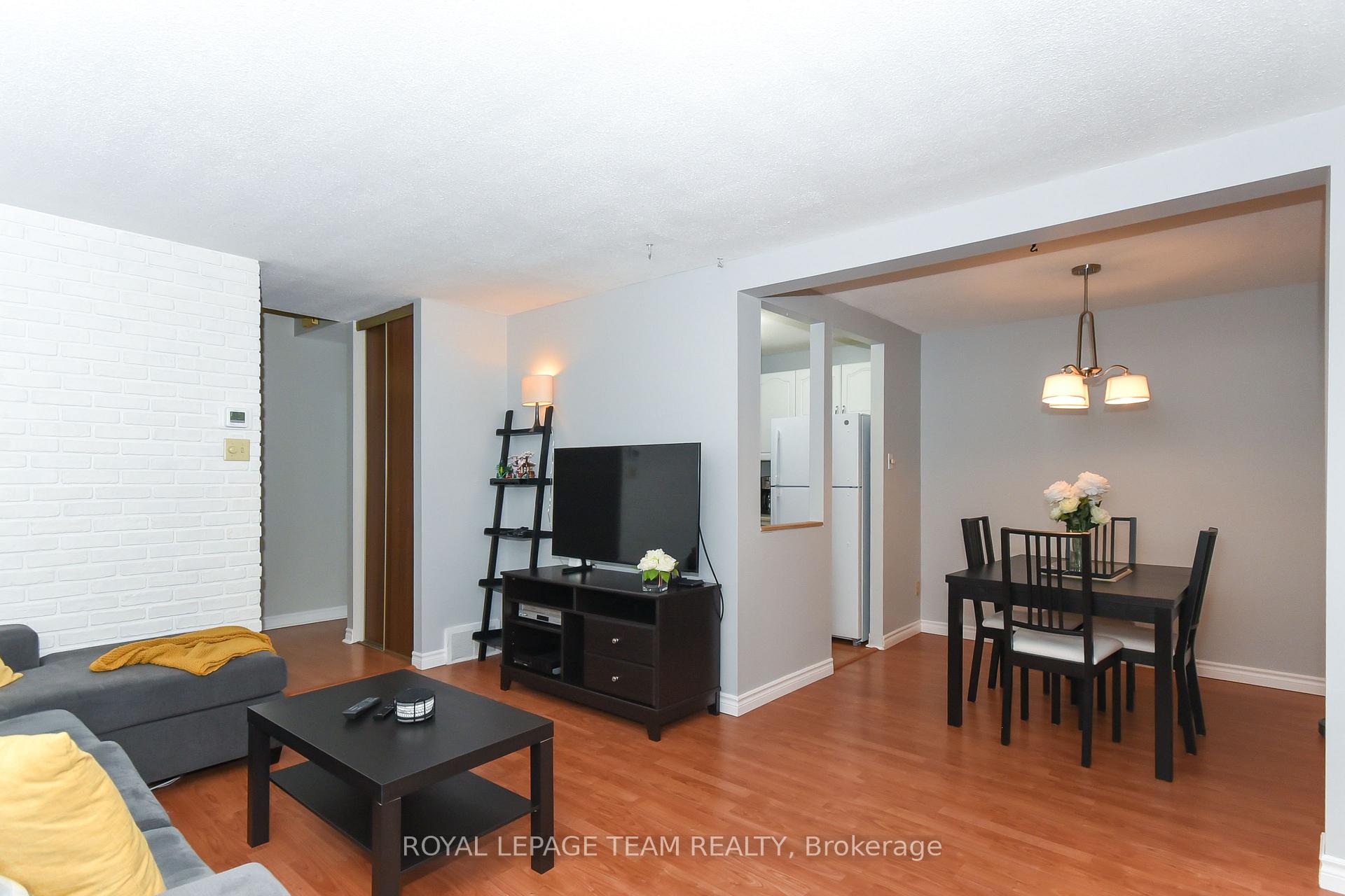 Photo 5 of Unit 34, 6993 Bilberry Drive, Ottawa, Convent Glen North — HOMEH