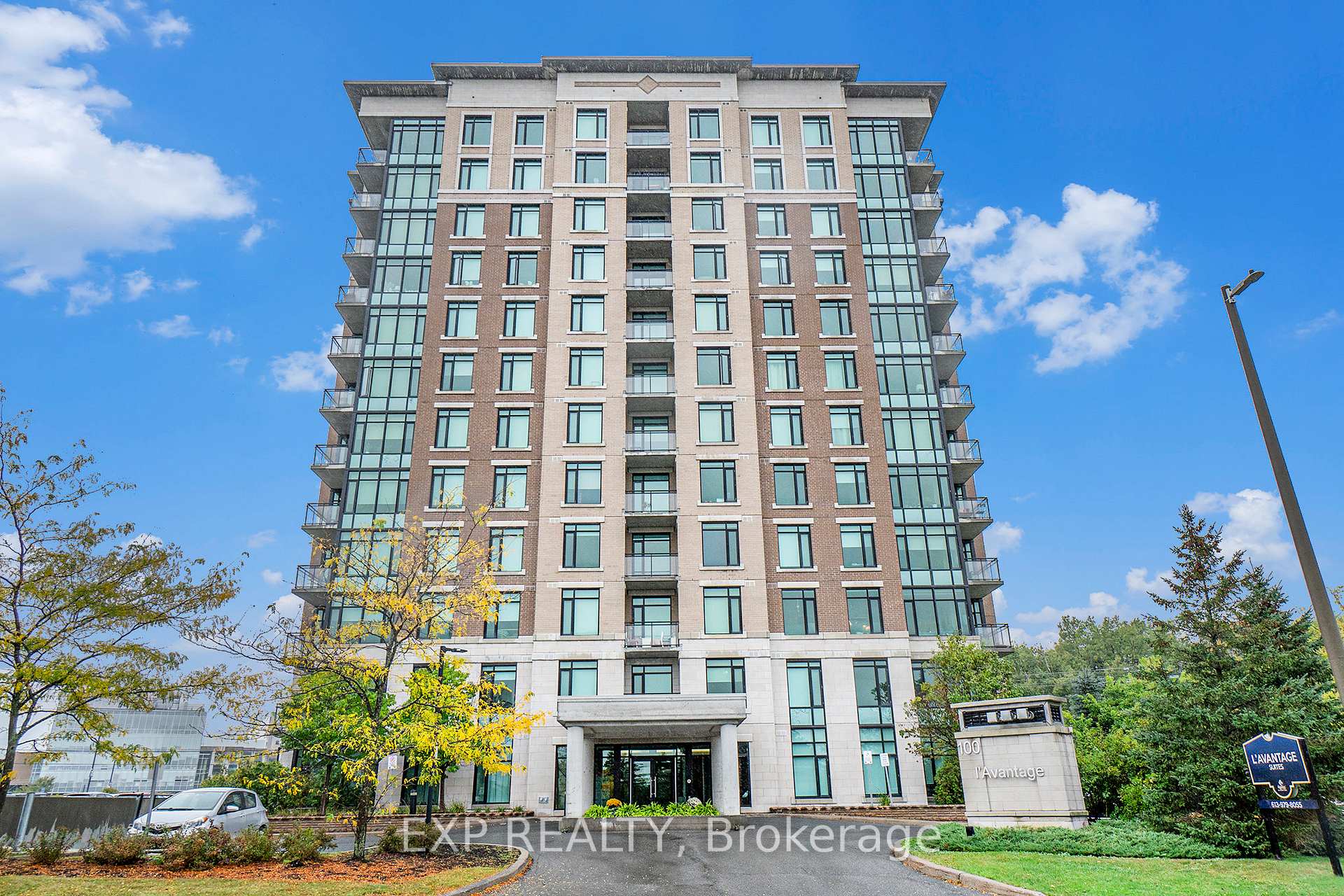 Photo 1 of Unit 701, 100 Roger Guindon Road, Ottawa, Riverview Park — HOMEH
