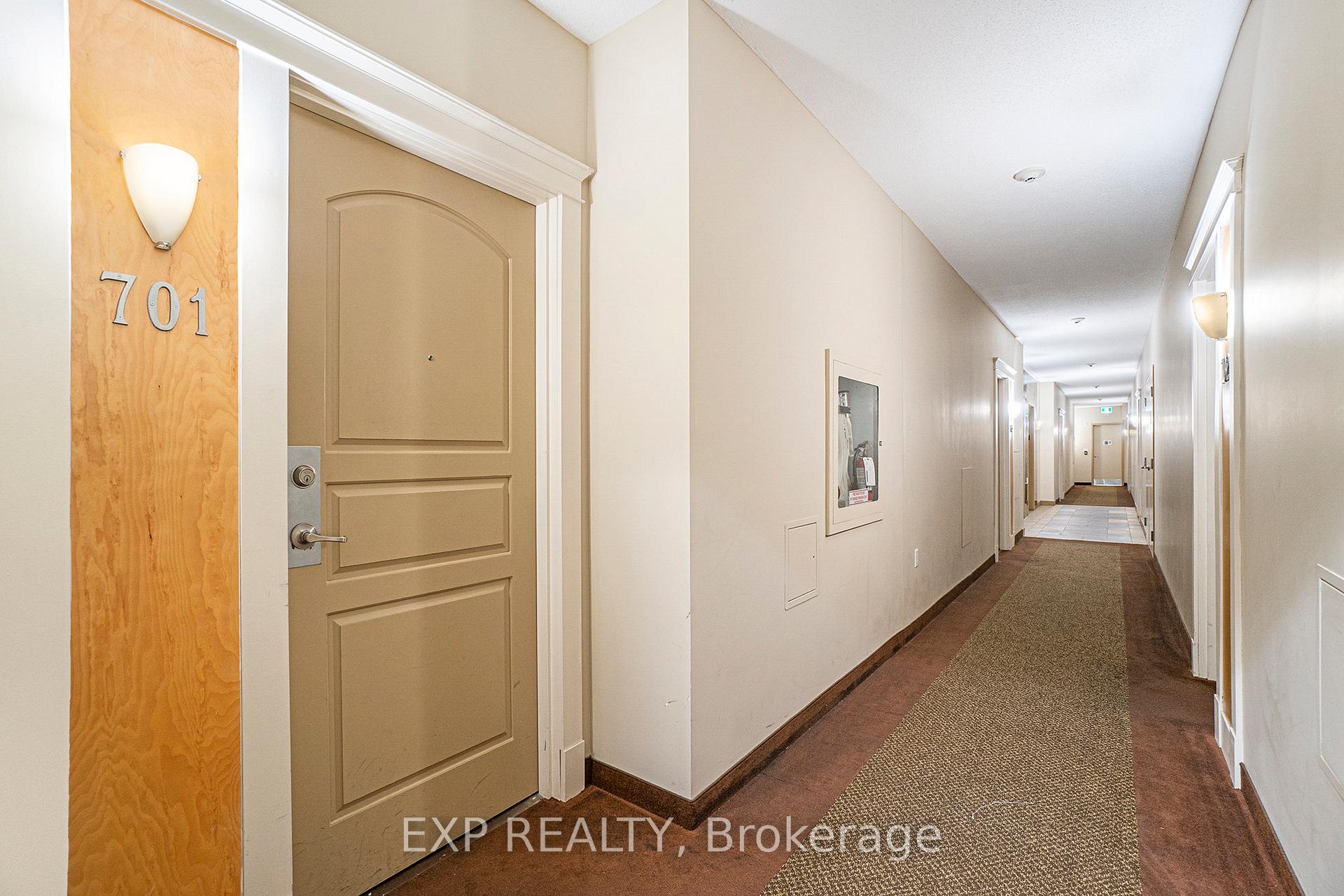 Photo 3 of Unit 701, 100 Roger Guindon Road, Ottawa, Riverview Park — HOMEH