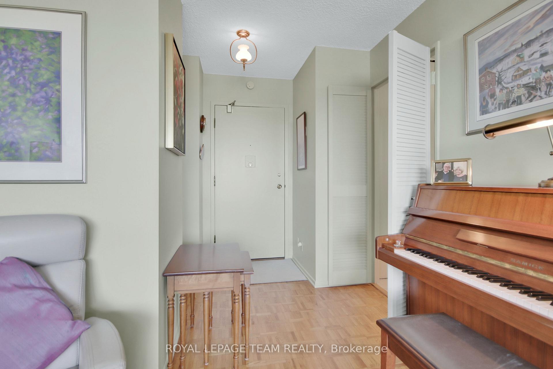 Photo 4 of Unit 1808, 1285 Cahill Drive, Ottawa, South Keys — HOMEH