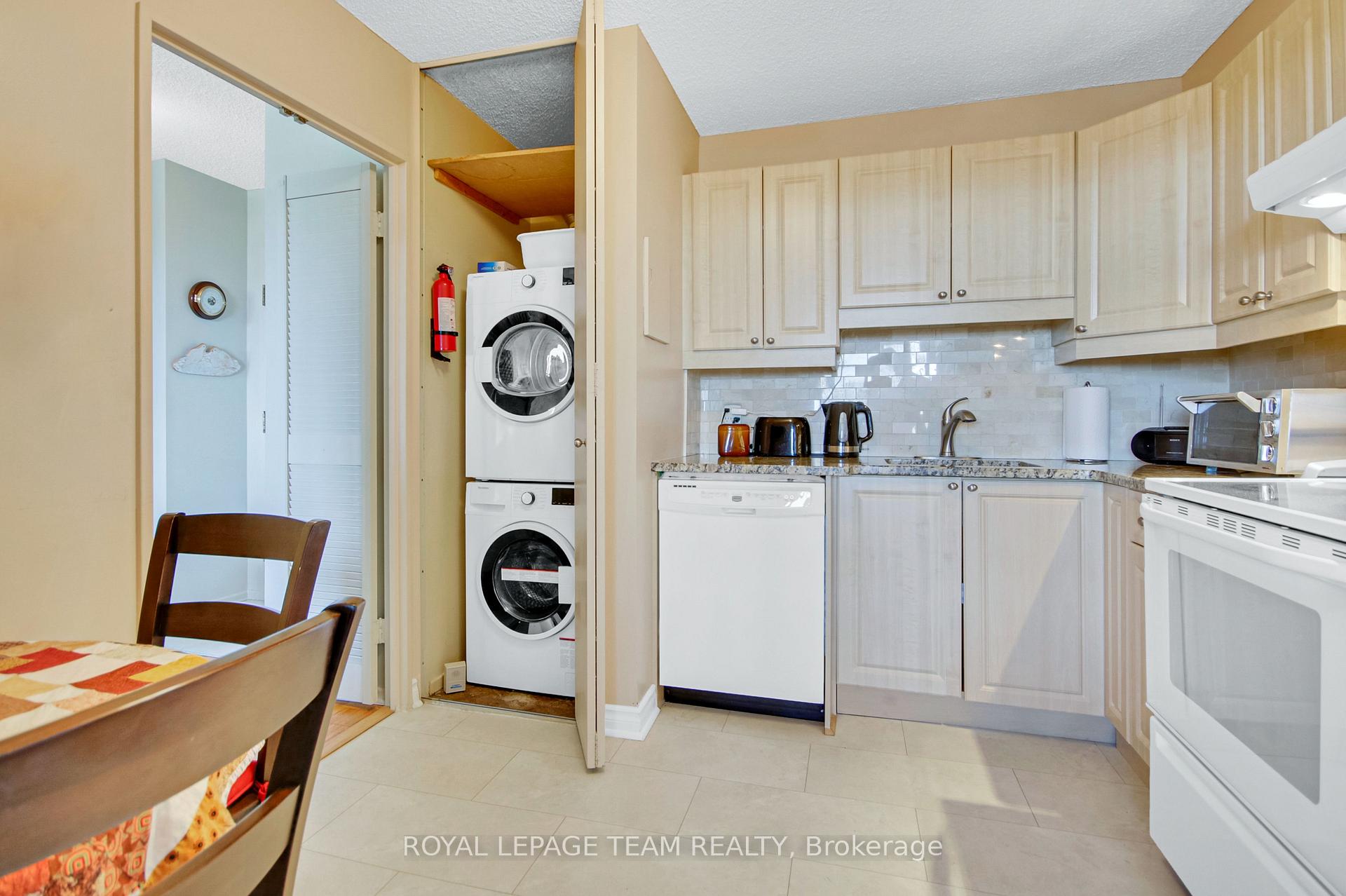 Photo 12 of Unit 1808, 1285 Cahill Drive, Ottawa, South Keys — HOMEH
