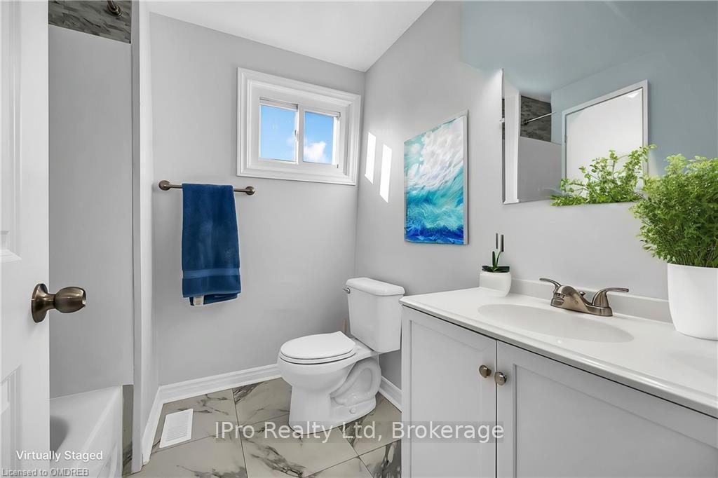 Photo 24 of Unit 11, 8 Eastview Avenue, Hamilton, Riverdale — HOMEH