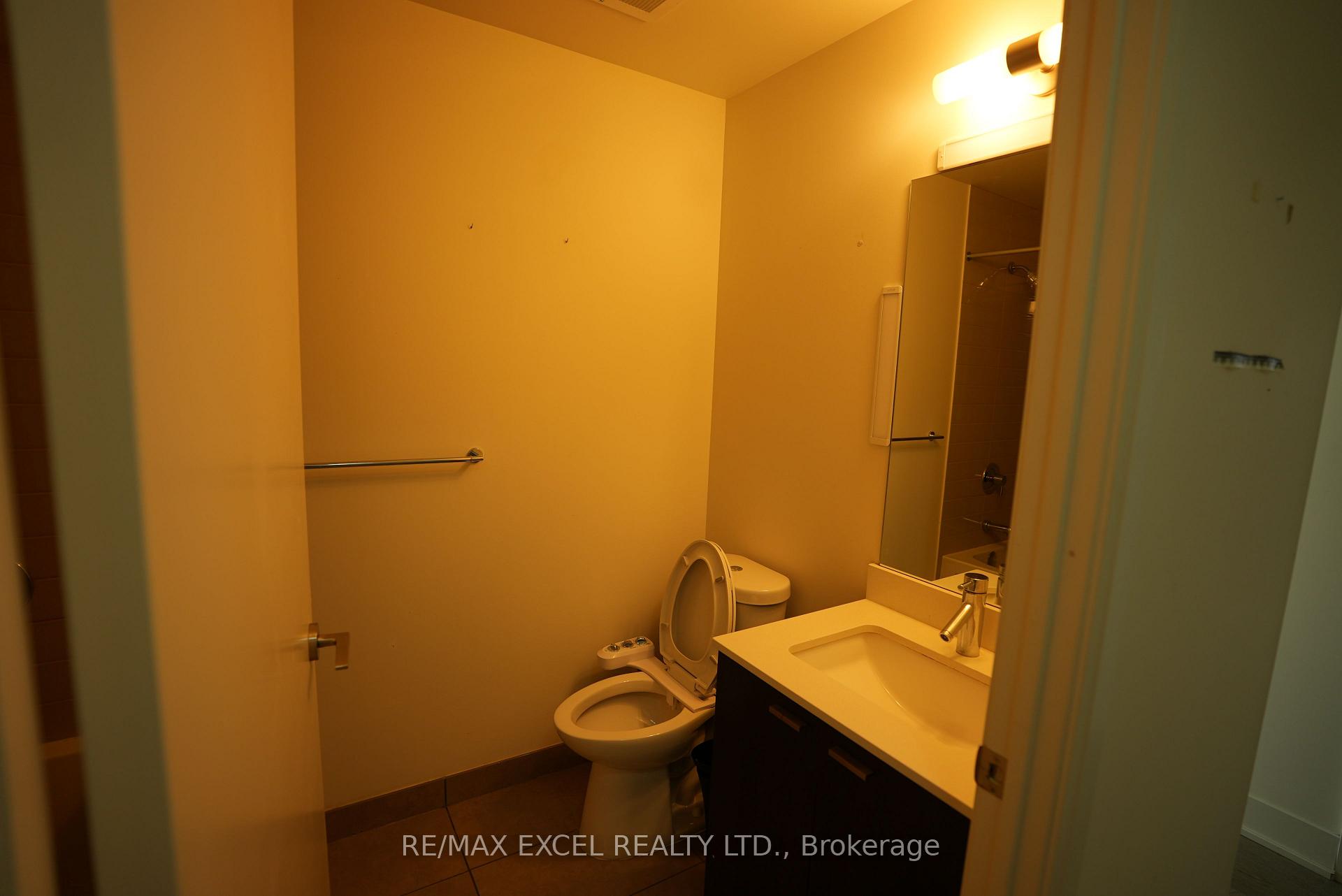 Photo 23 of Unit 3105, 30 Roehampton Avenue, Toronto, Mount Pleasant West — HOMEH
