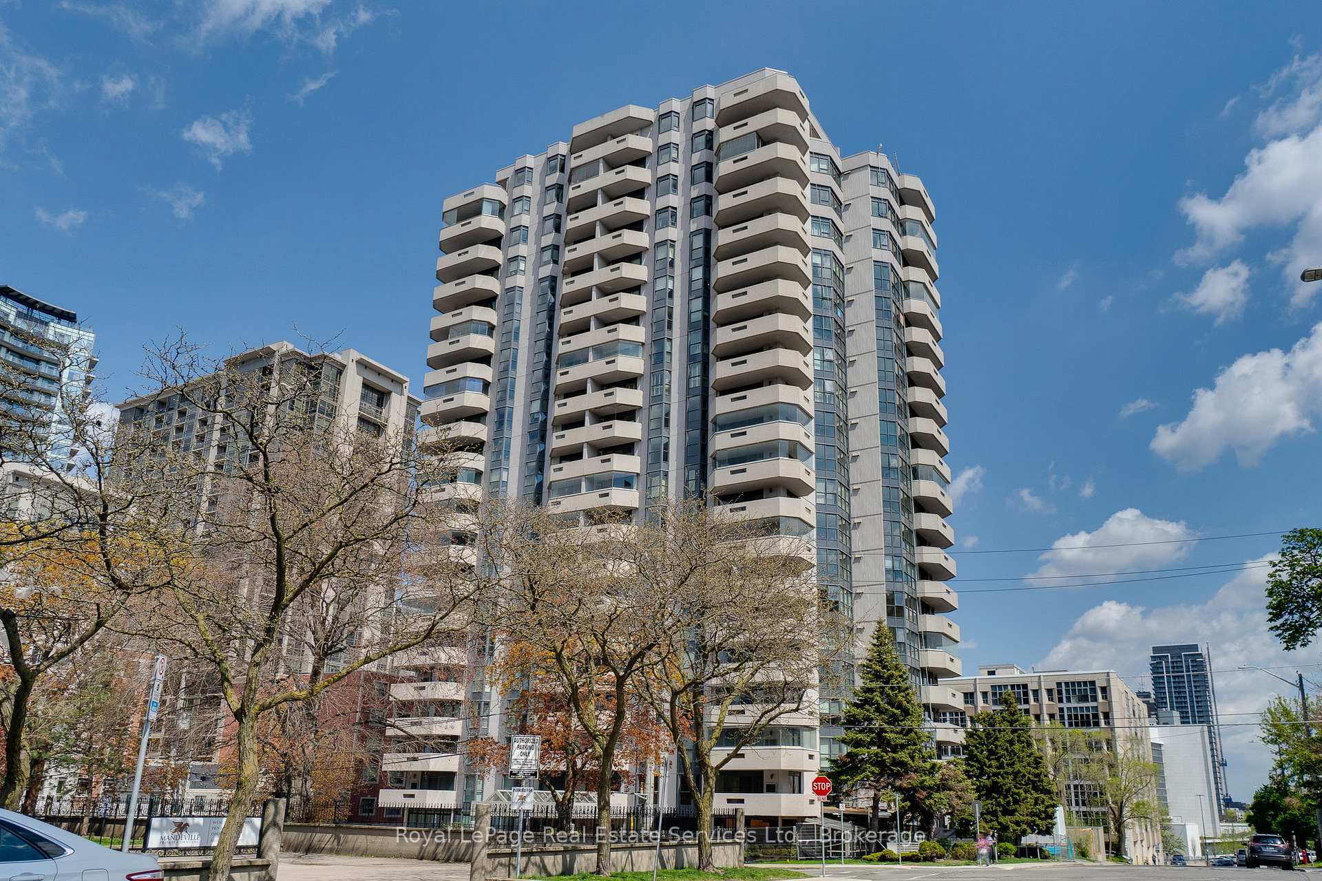 Front of Unit 1103, 67 Caroline Street S