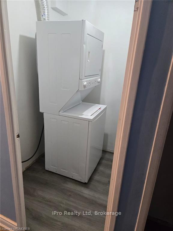 Photo 5 of Unit 204, 2345 Confederation Parkway, Mississauga, Cooksville — HOMEH