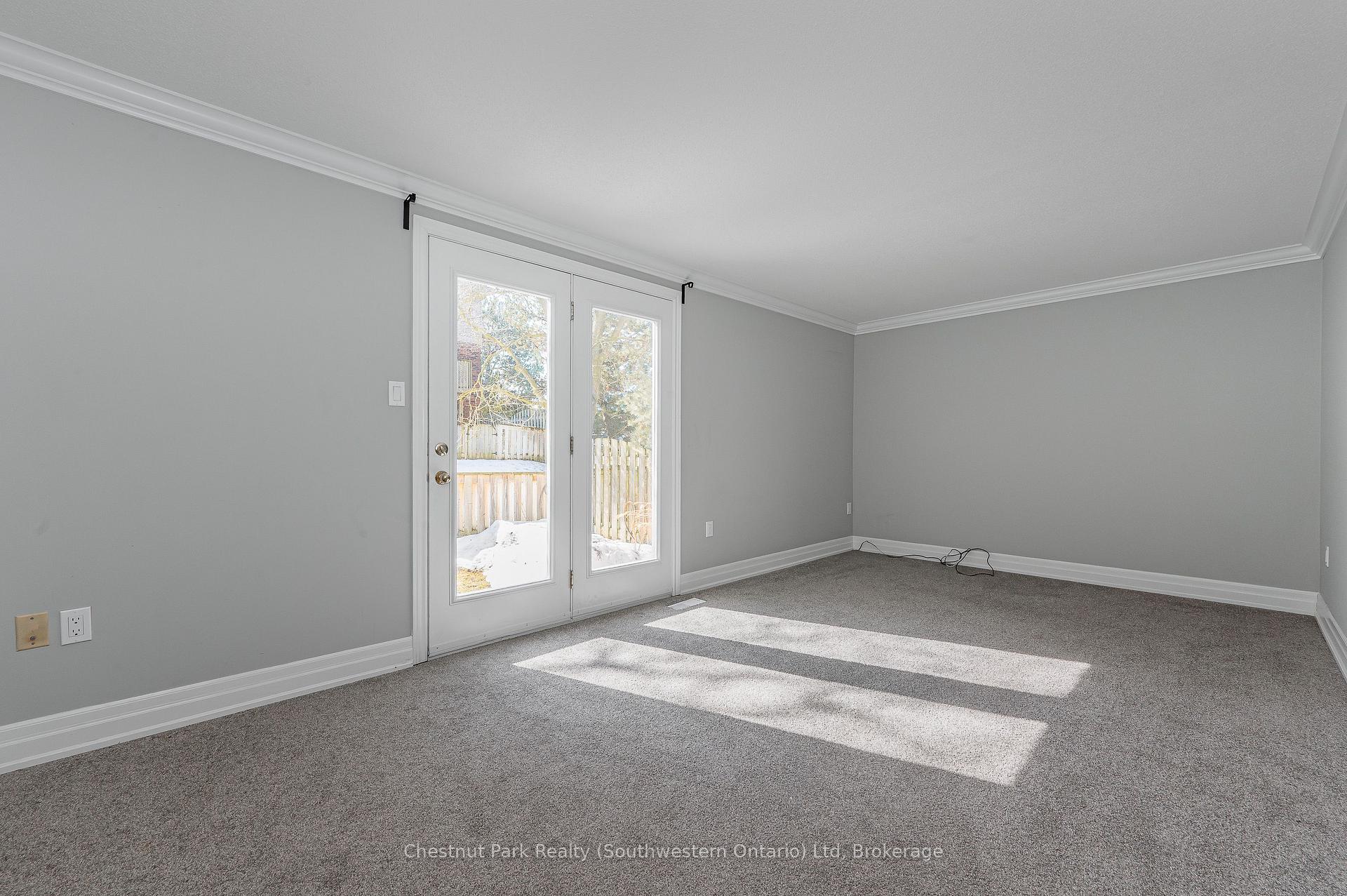 Photo 33 of Unit 9, 180 Marksam Road, Guelph, Willow West/Sugarbush/West Acres — HOMEH
