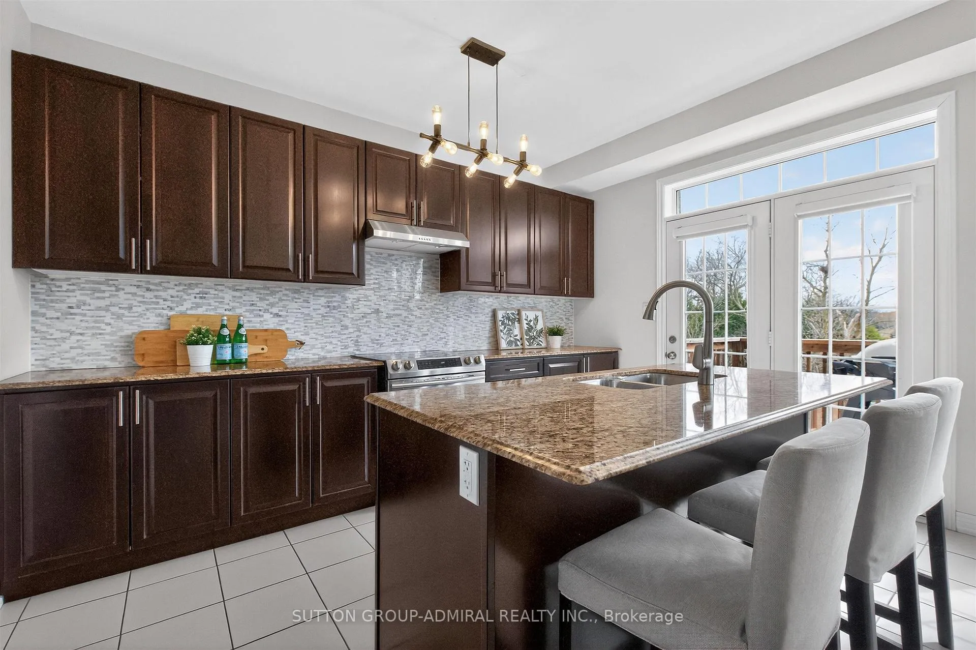 Photo 16 of 35 Webb Trail, New Tecumseth, Tottenham — HOMEH