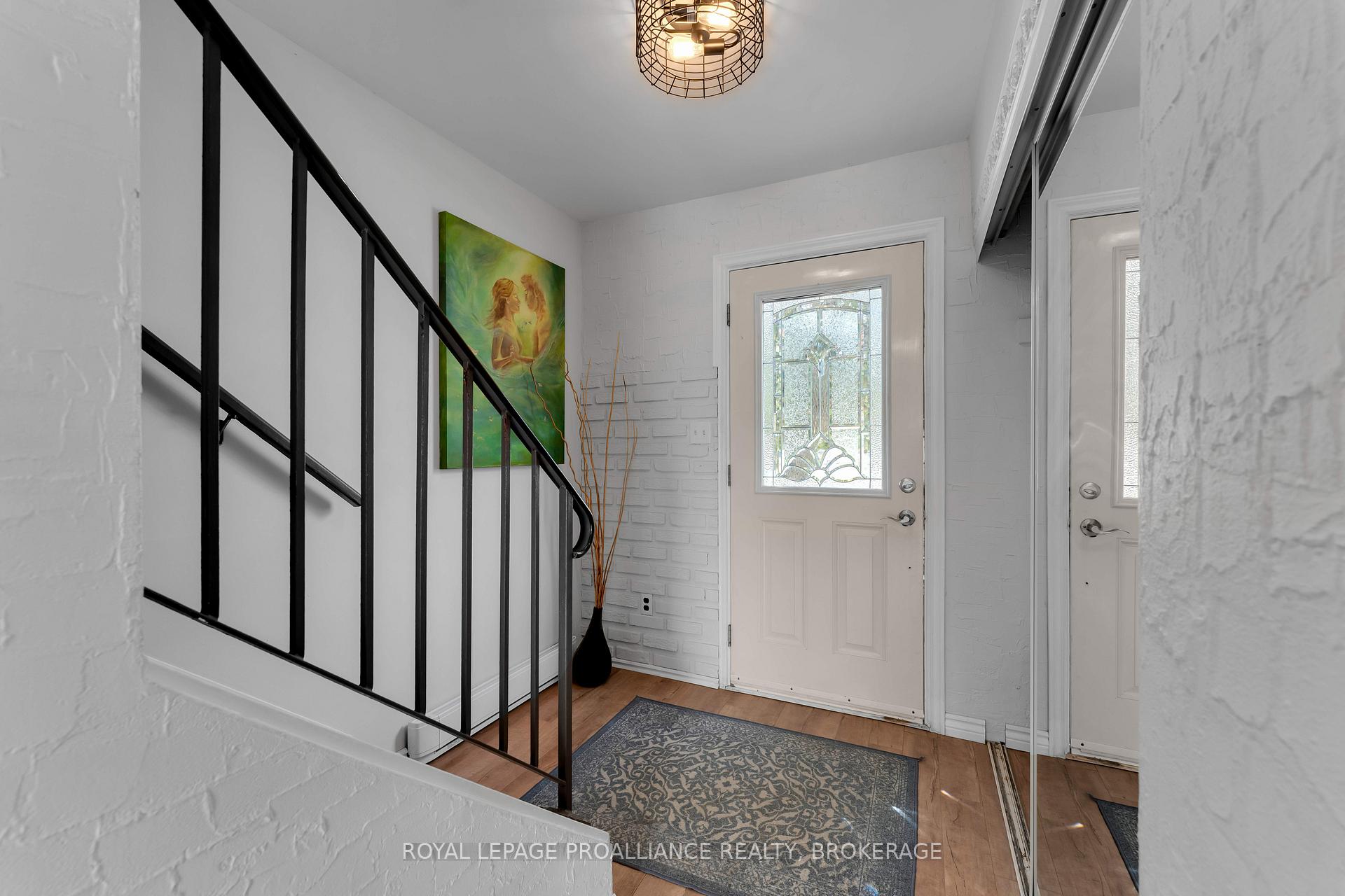 Photo 3 of 369 William Street N, Gananoque — HOMEH