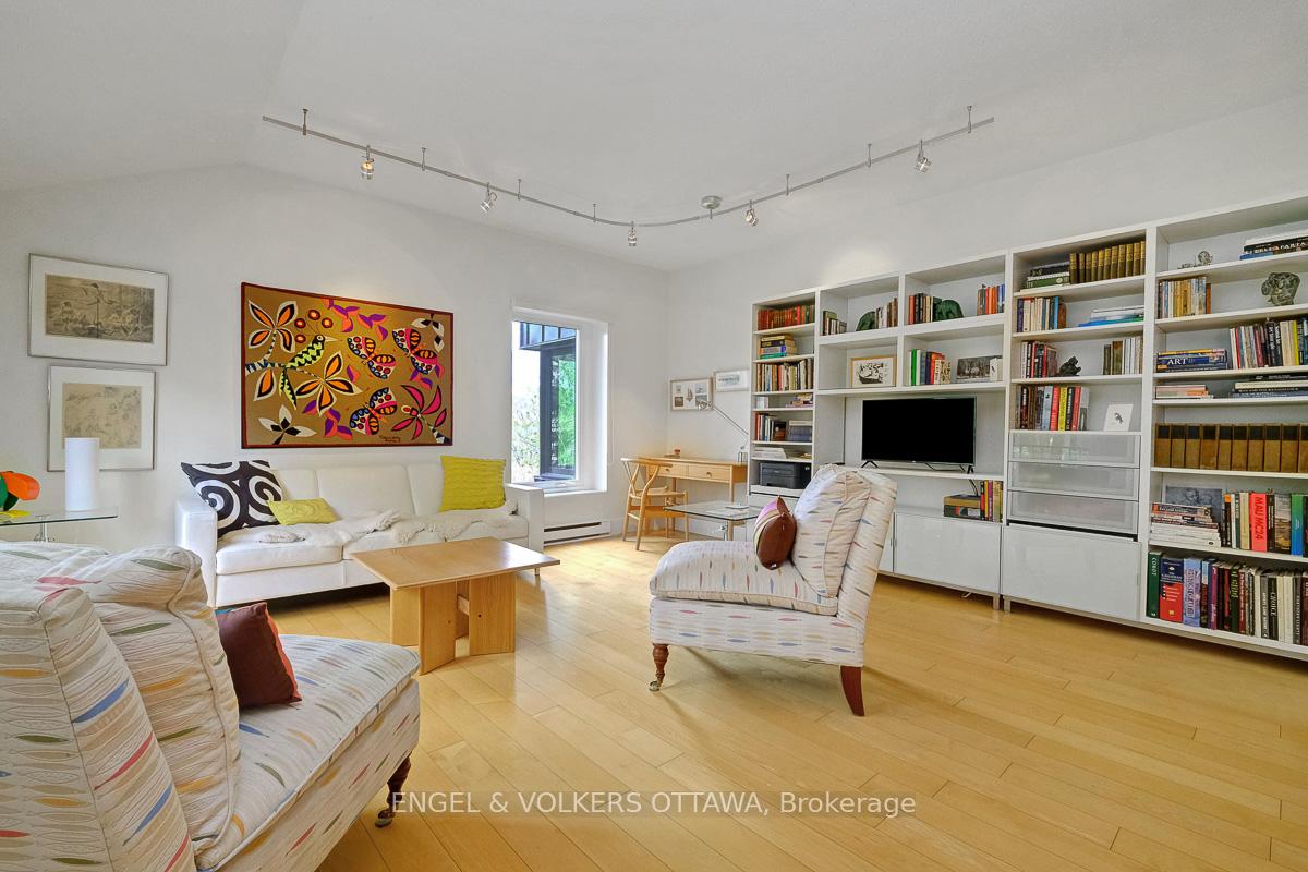 Photo 47 of Unit 16, 135 Springfield Road, Ottawa, Lindenlea — HOMEH