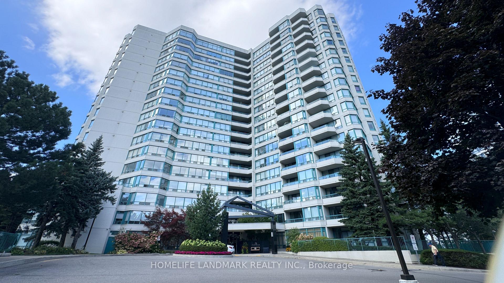 Front of Unit Ph109, 7250 Yonge Street