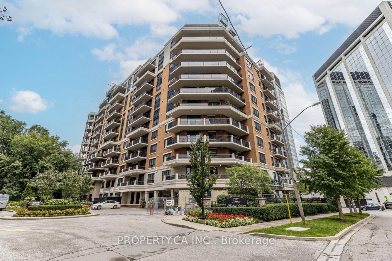 Front of Unit 105, 2 Aberfoyle Crescent