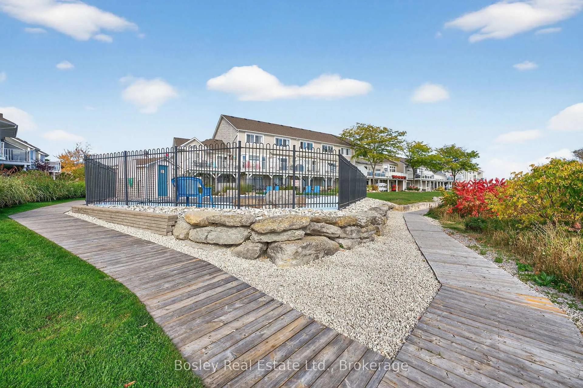 Photo 18 of 59 Cranberry Surf, Collingwood — HOMEH