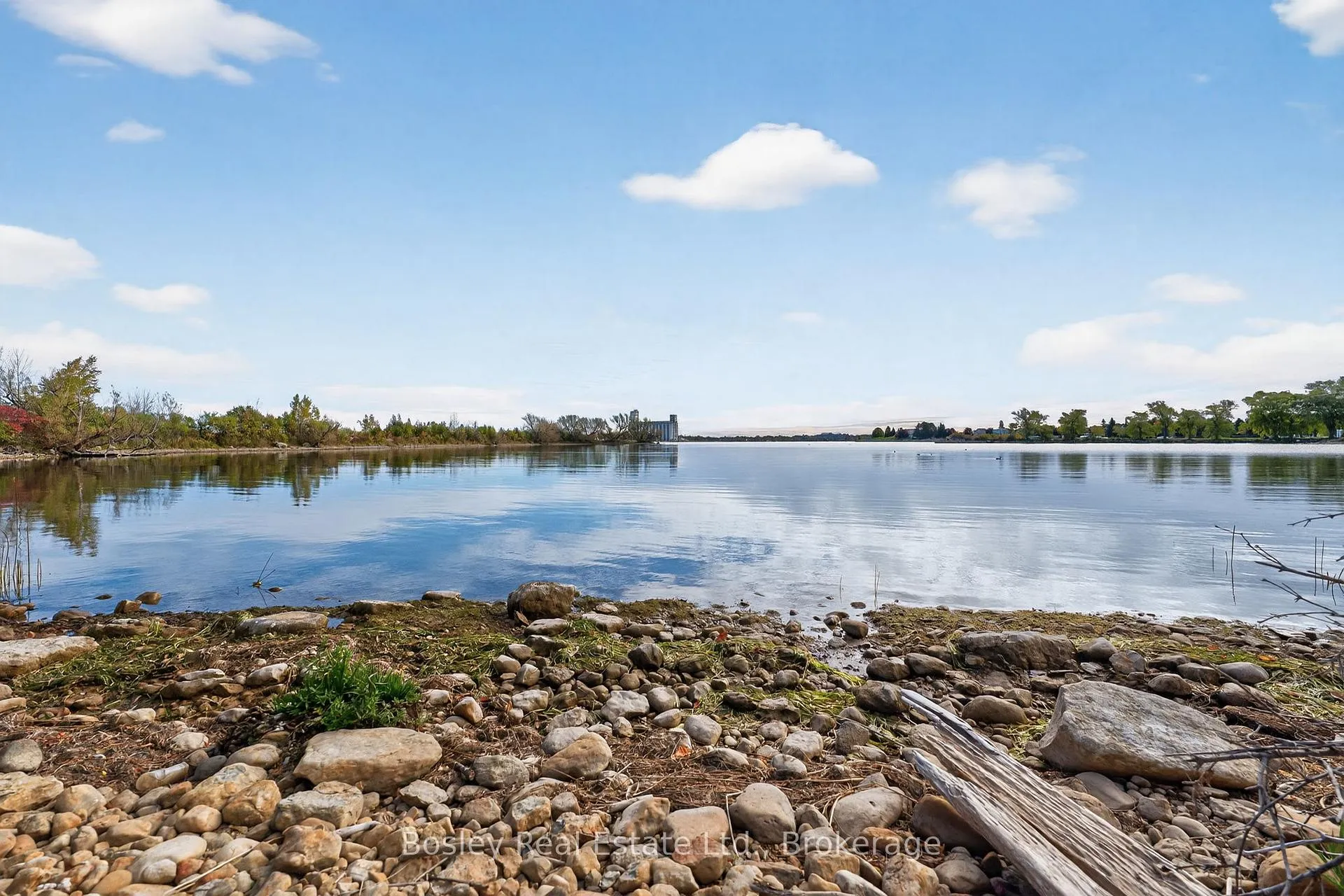 Photo 19 of 59 Cranberry Surf, Collingwood — HOMEH