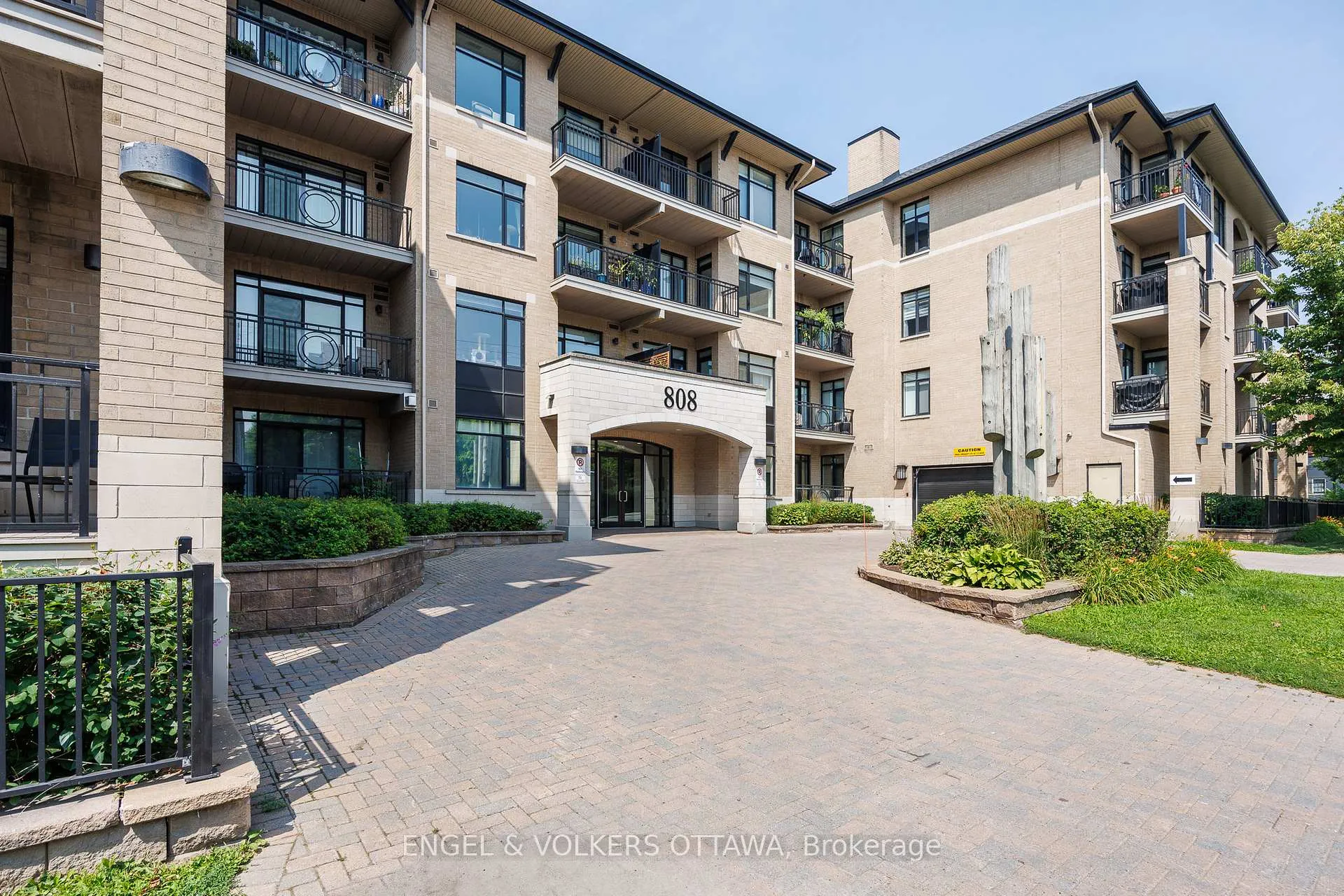 Photo 2 of Unit 319, 808 Bronson Avenue, Ottawa, Dows Lake — HOMEH